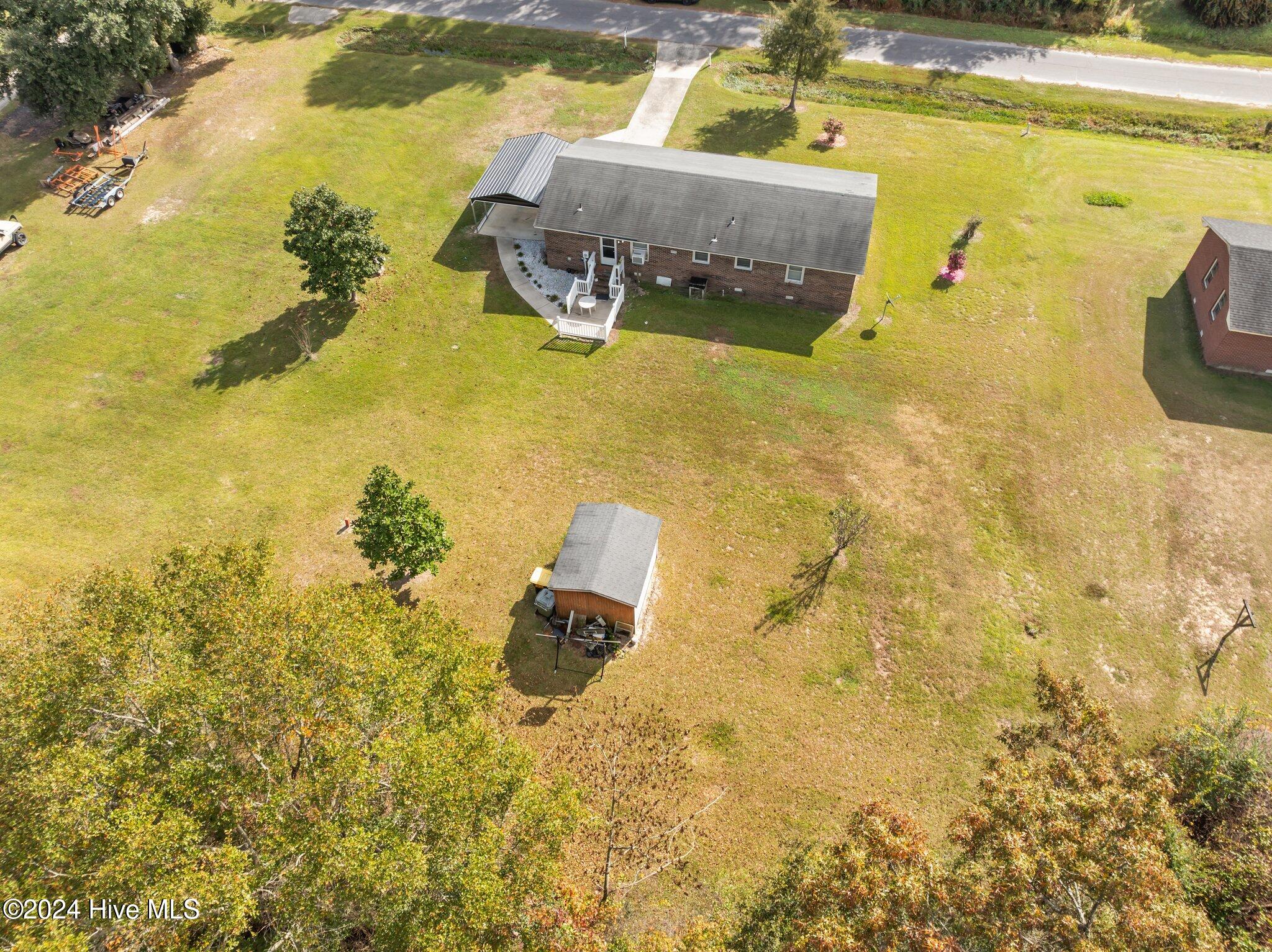 main property photo 34