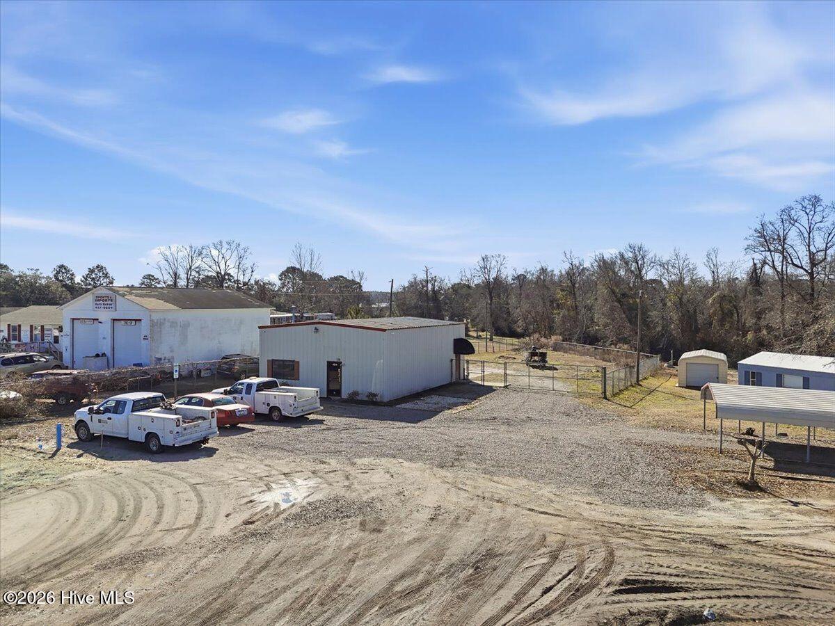 main property photo 4