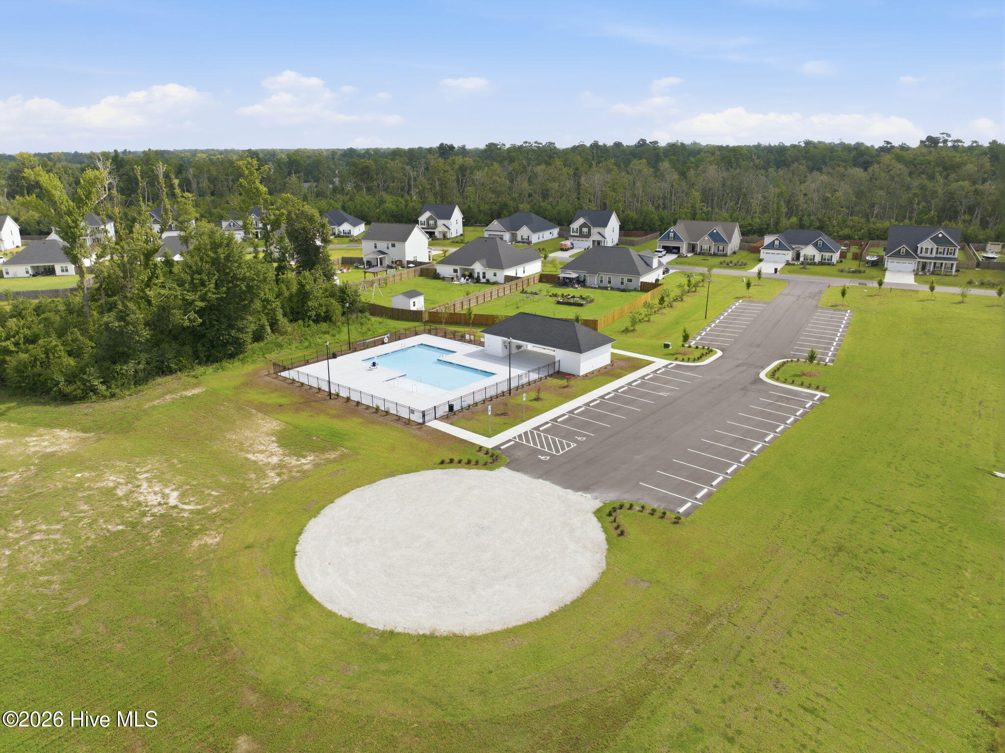 main property photo 40