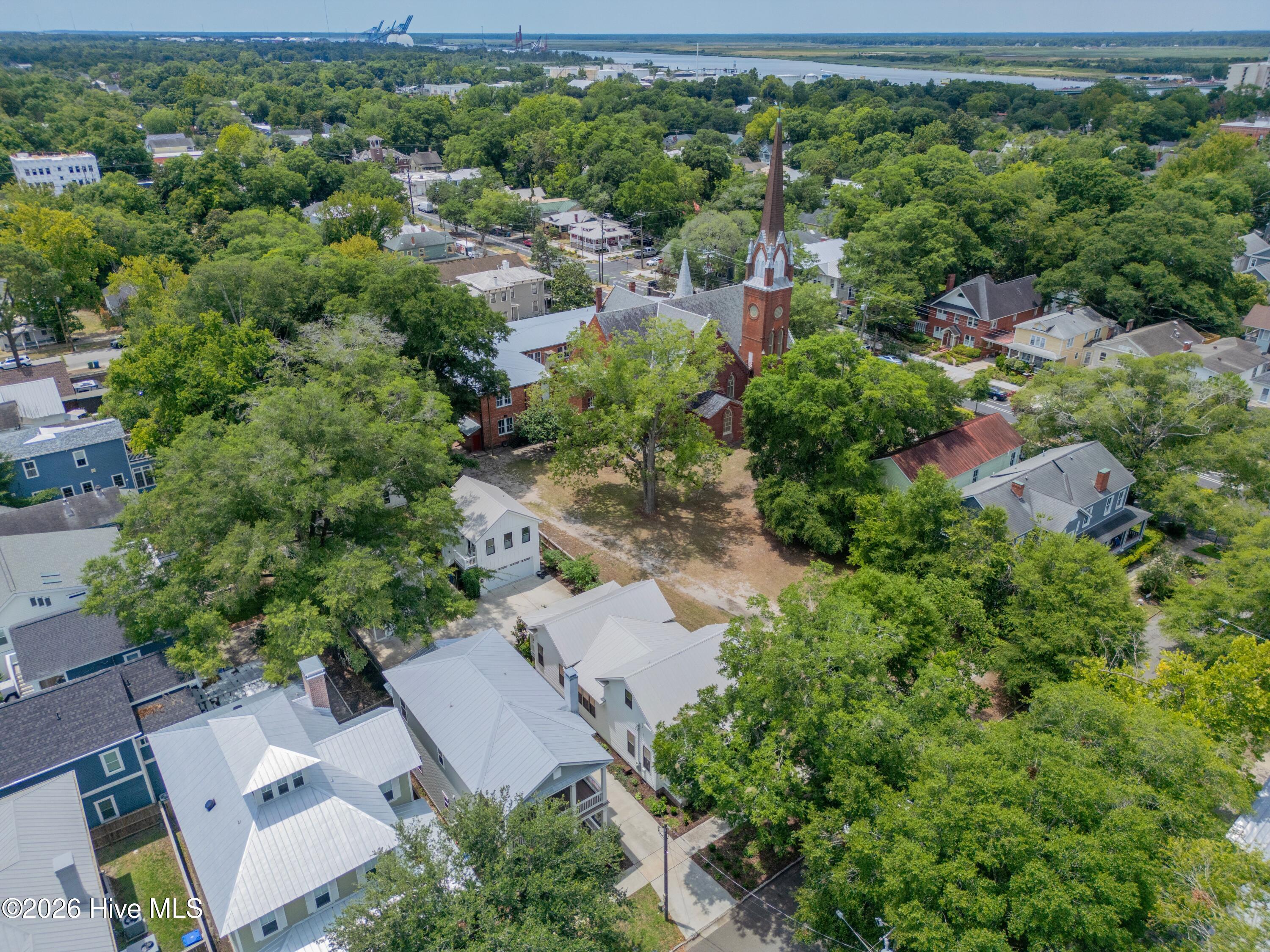 main property photo 51