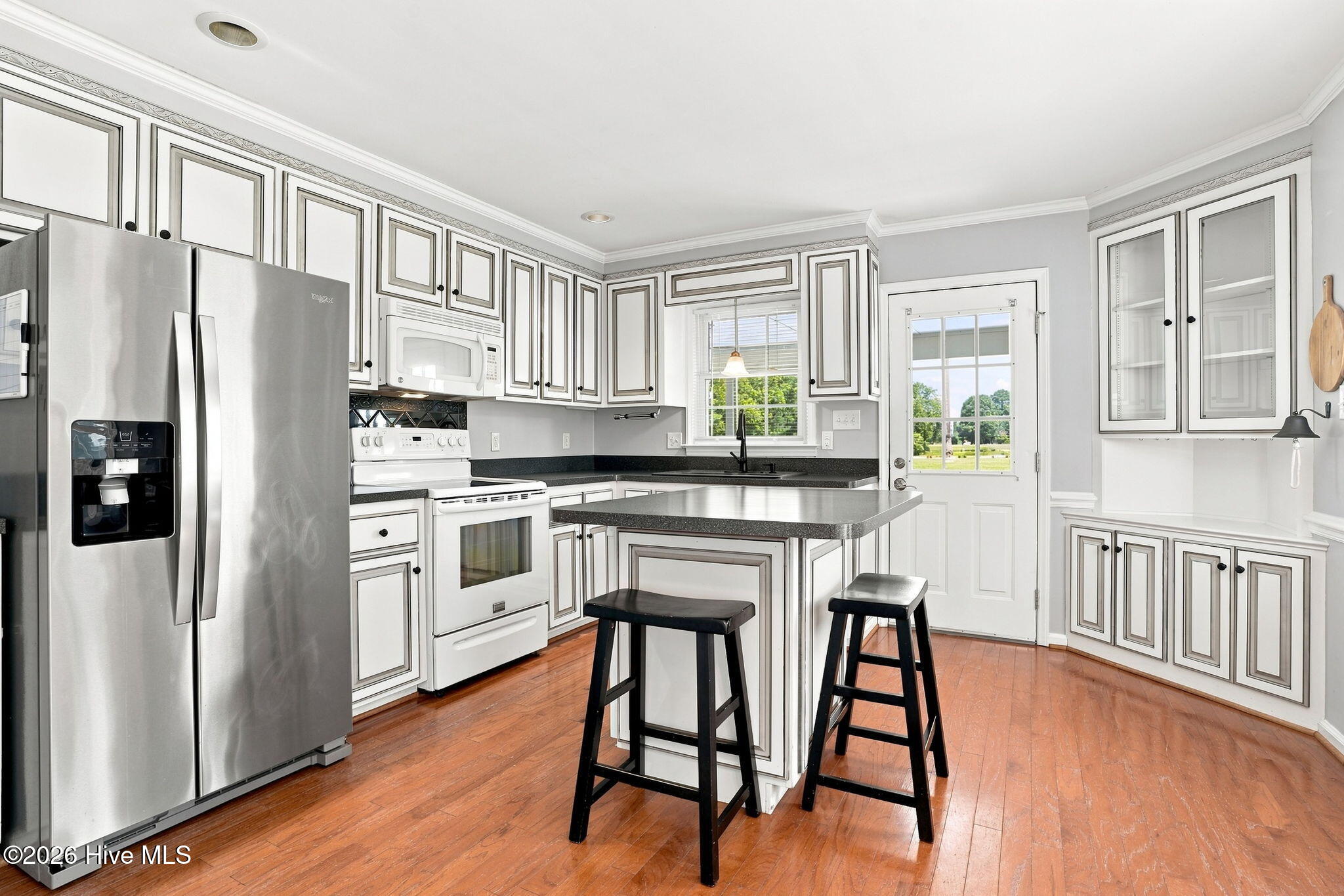 main property photo 20