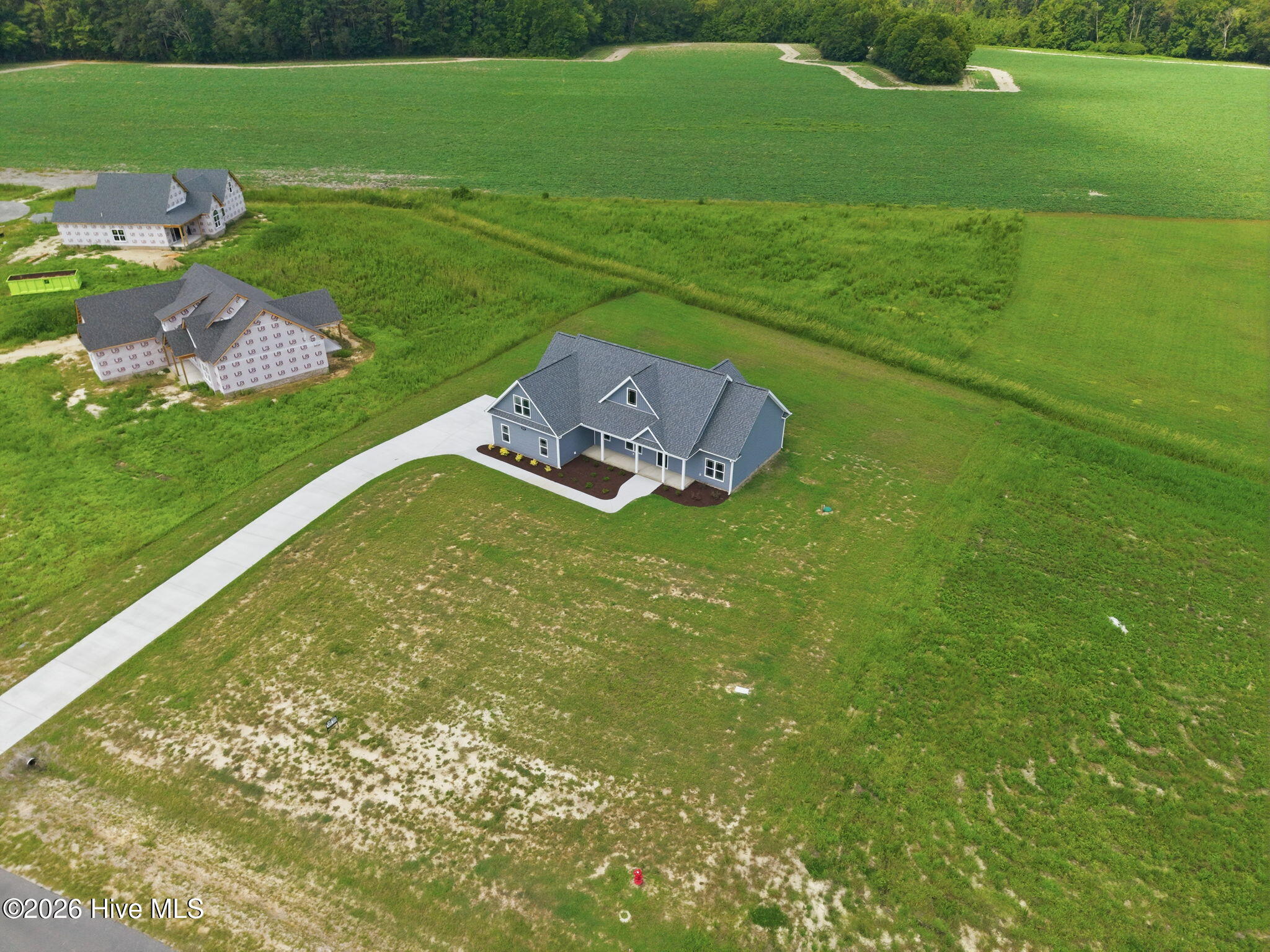 main property photo 40