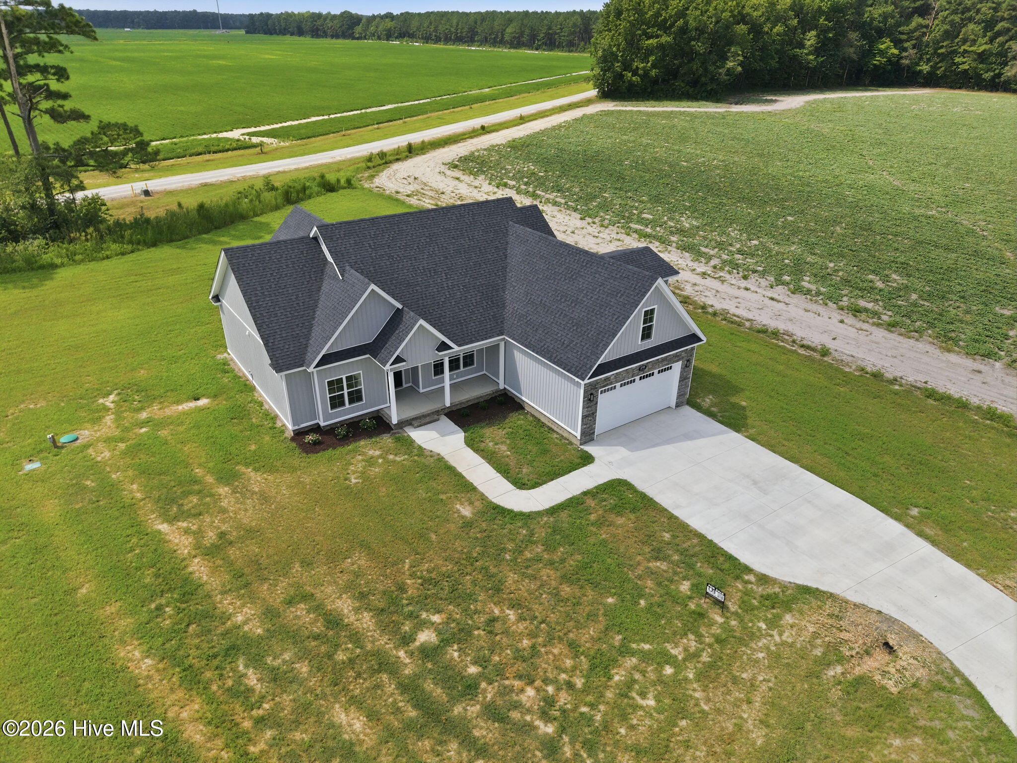 main property photo 40