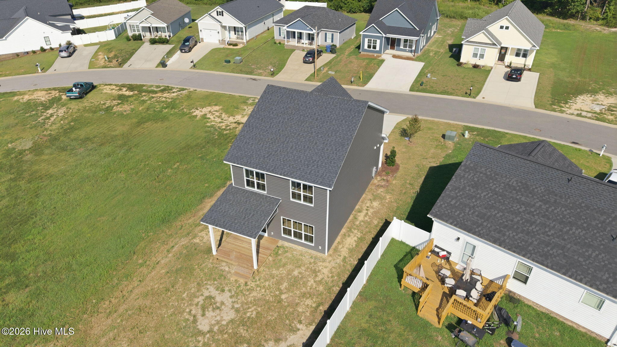 main property photo 12
