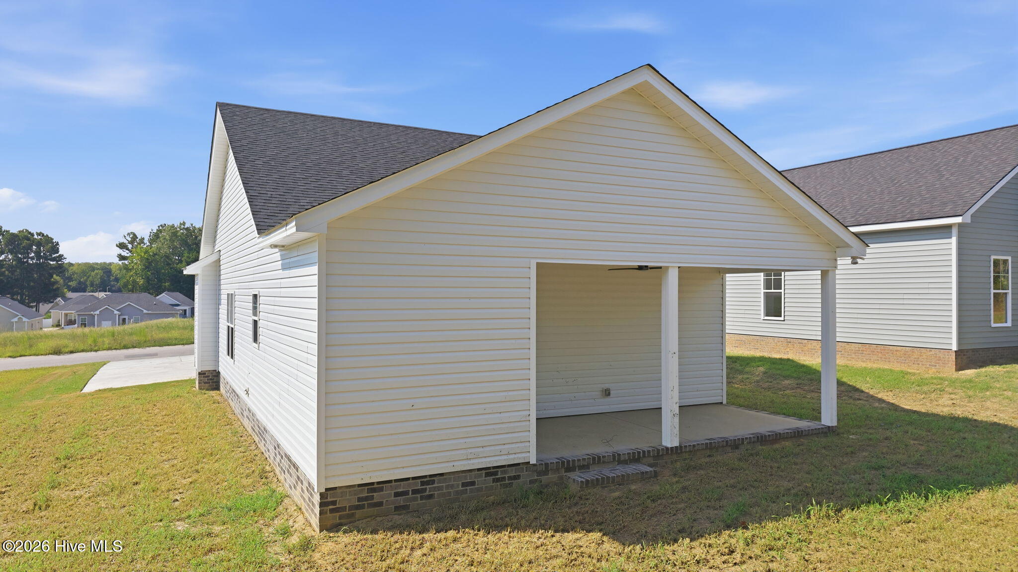 main property photo 3