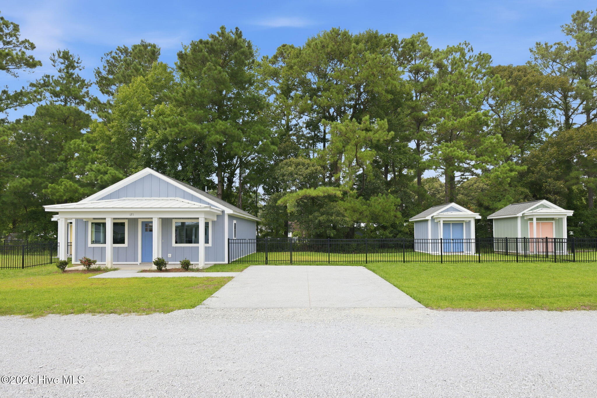 main property photo 20