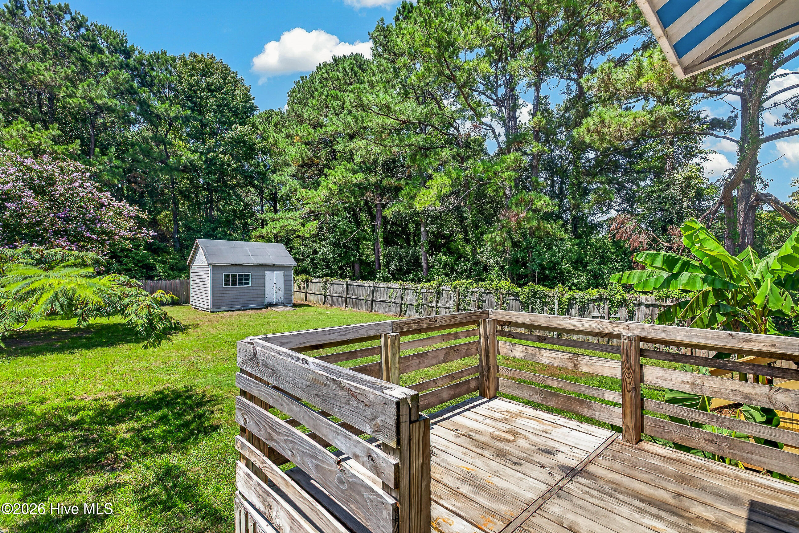 main property photo 28