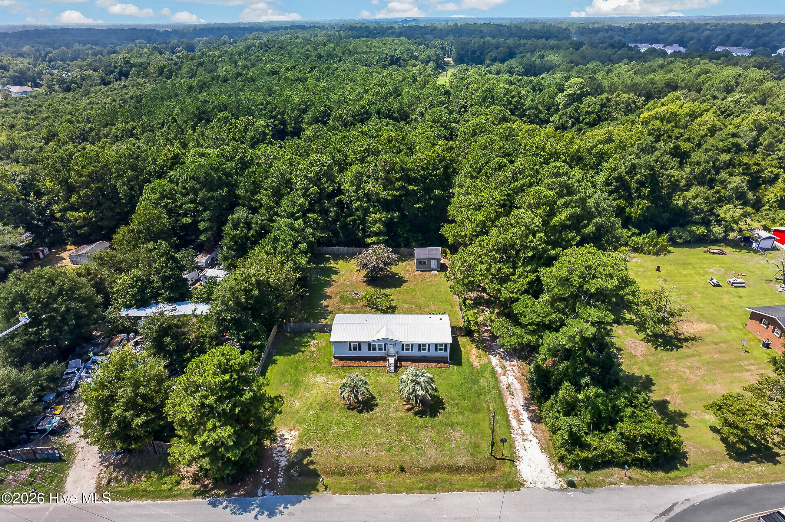 main property photo 33