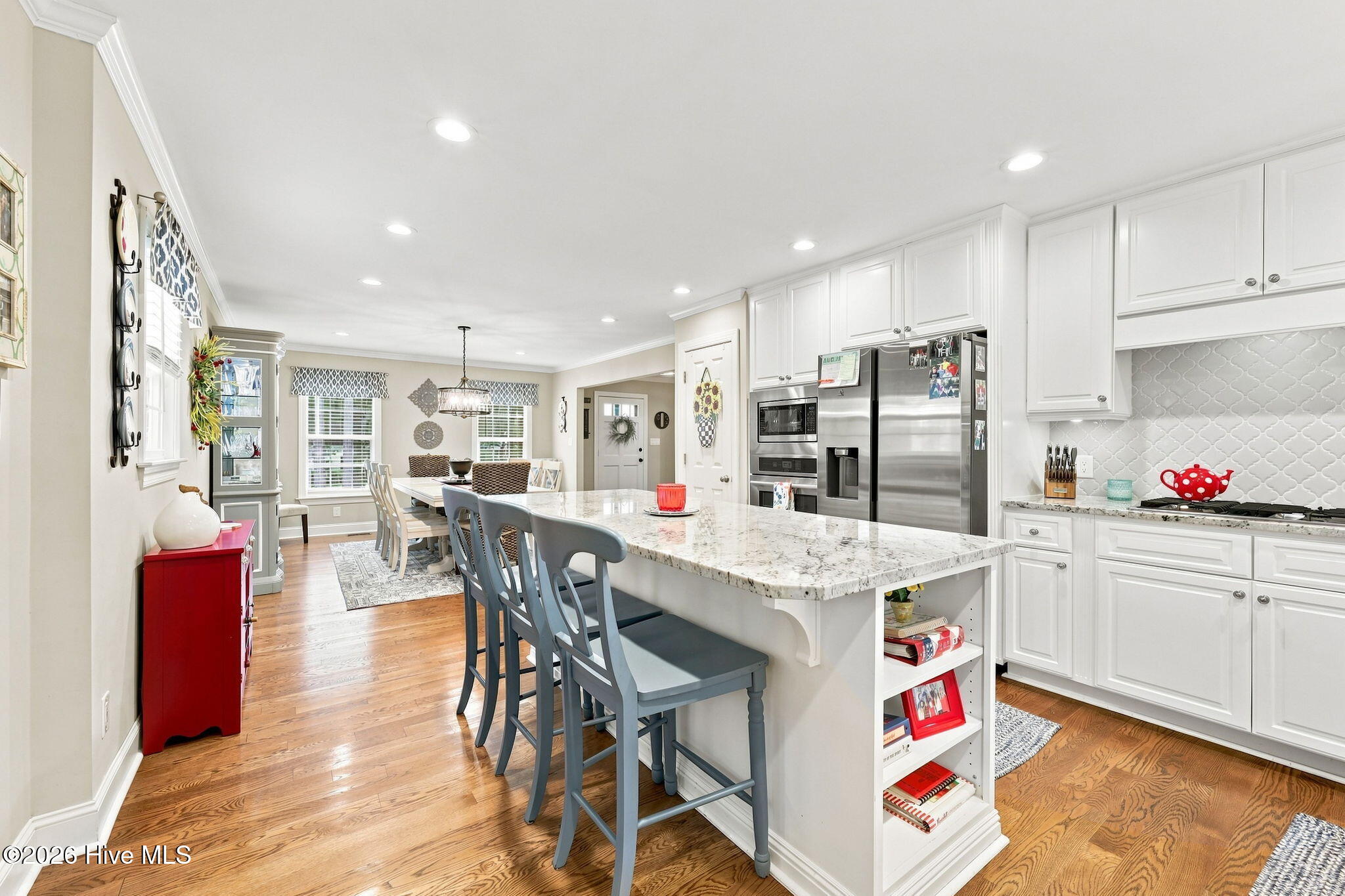 main property photo 14