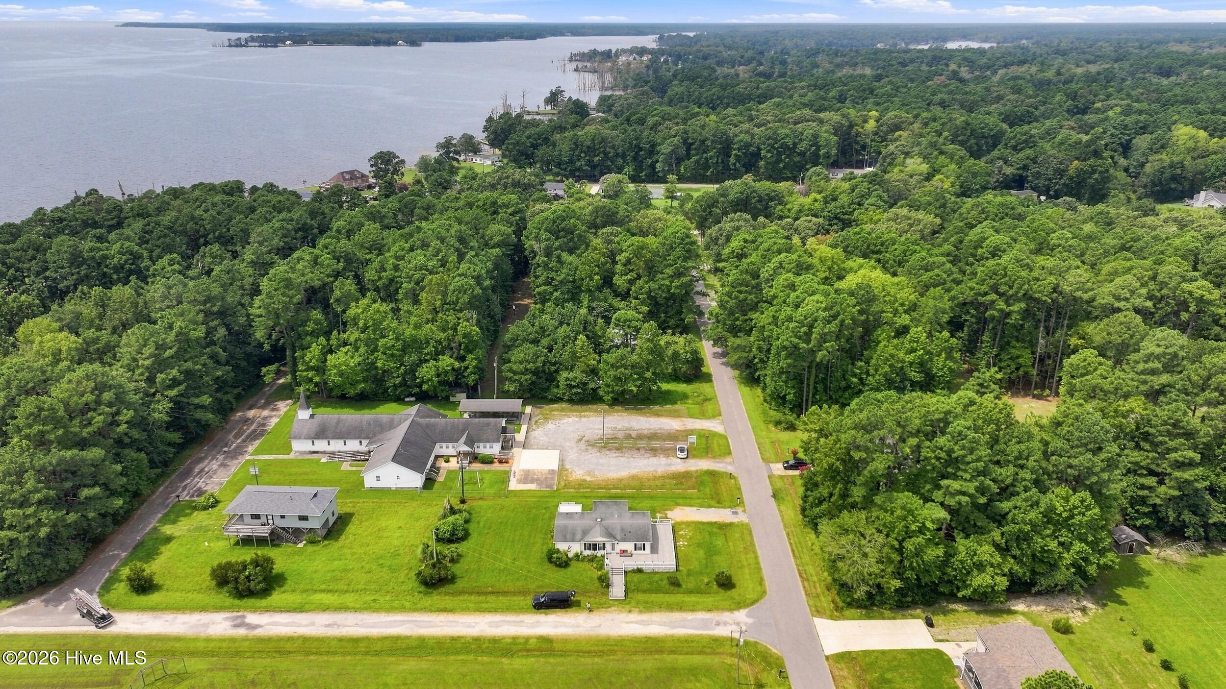 main property photo 39