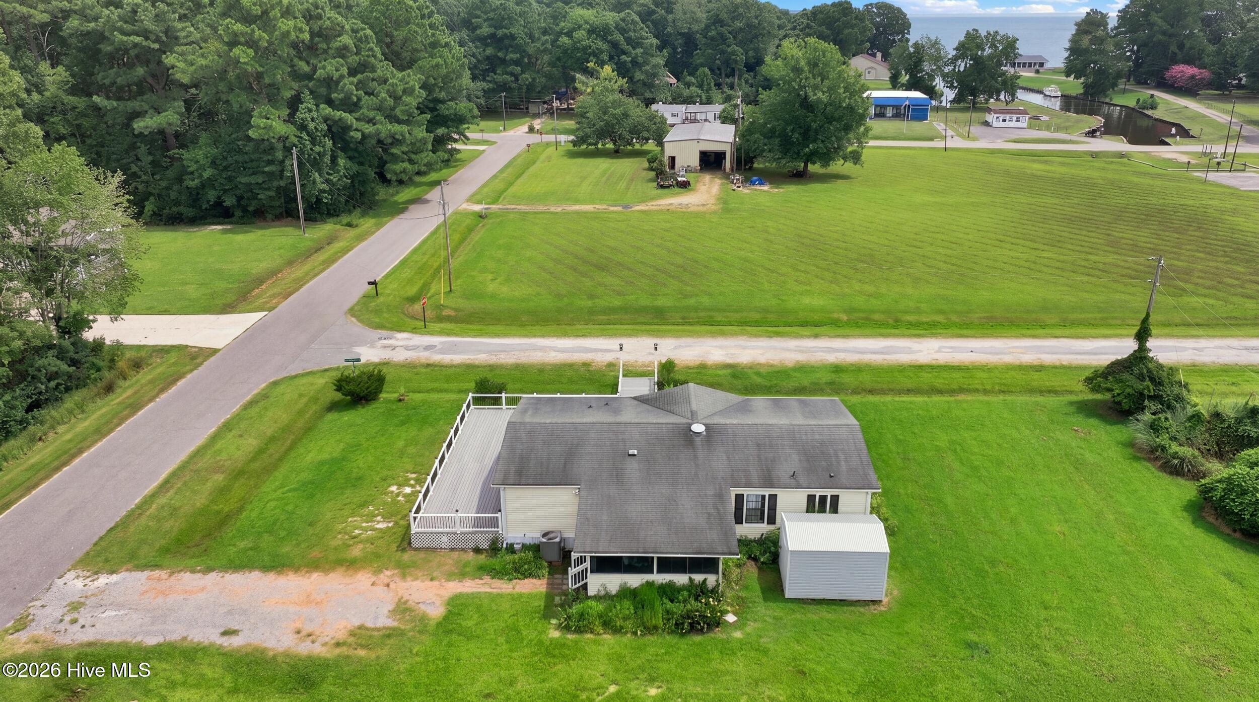 main property photo 50