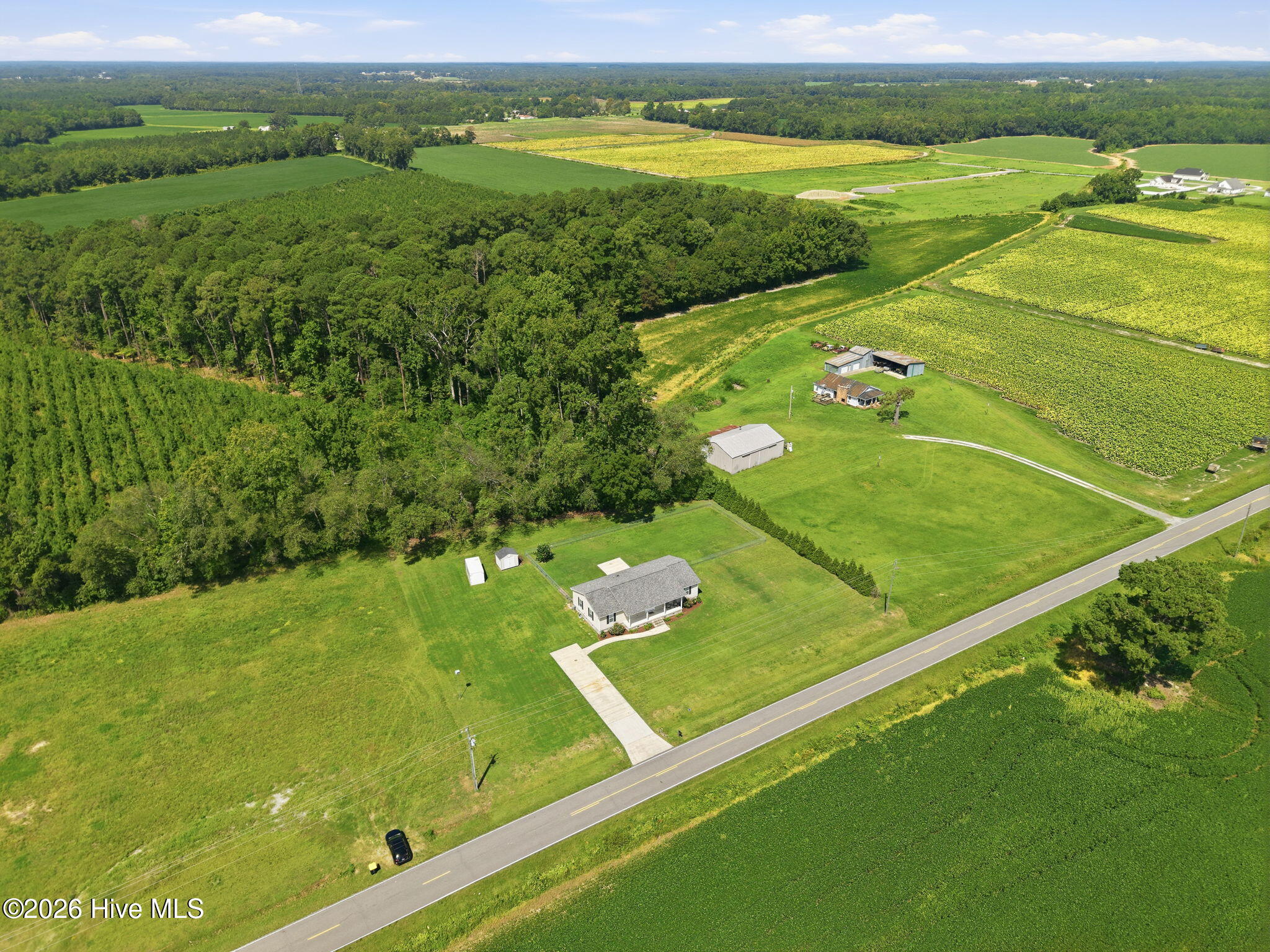 main property photo 11