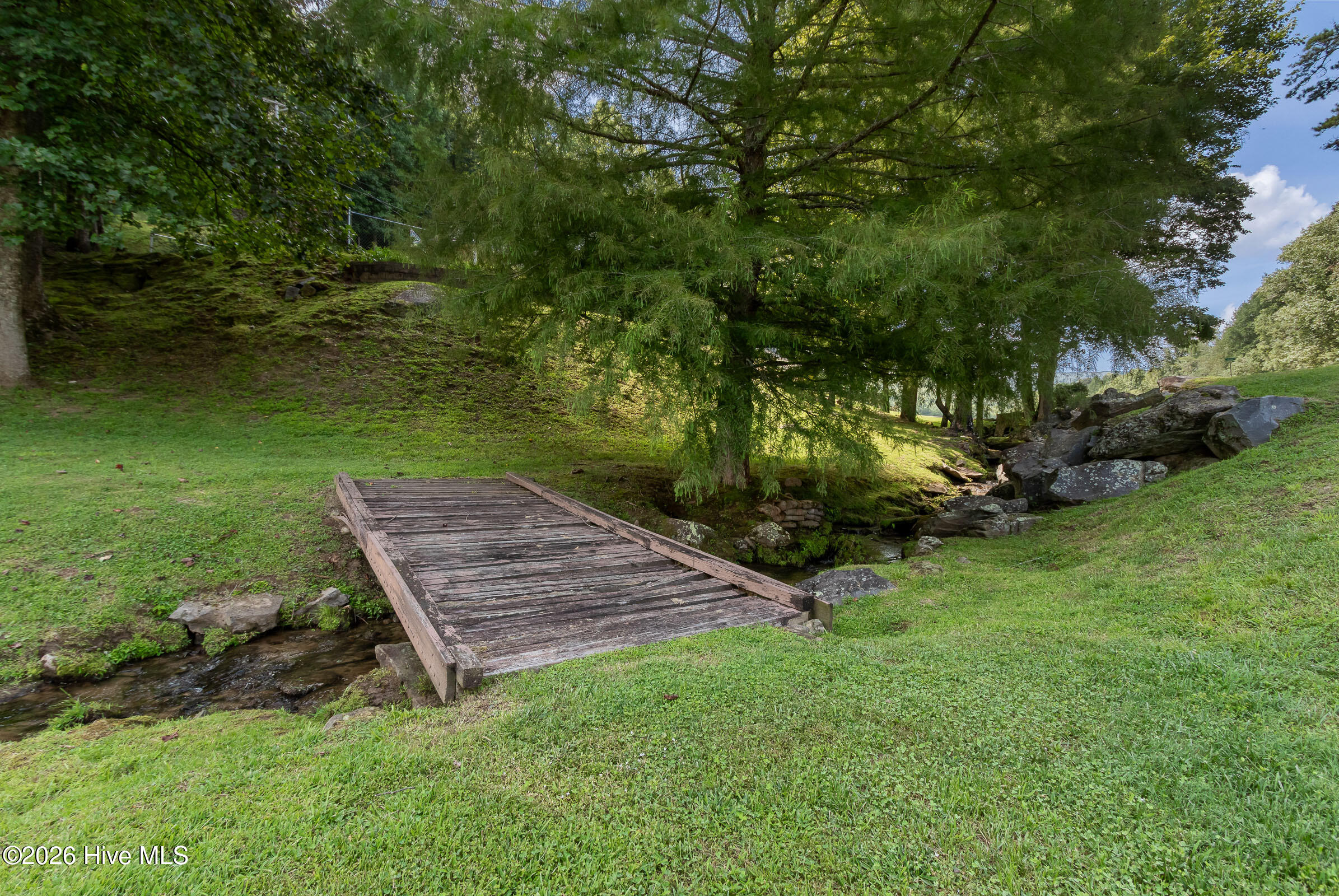 main property photo 74