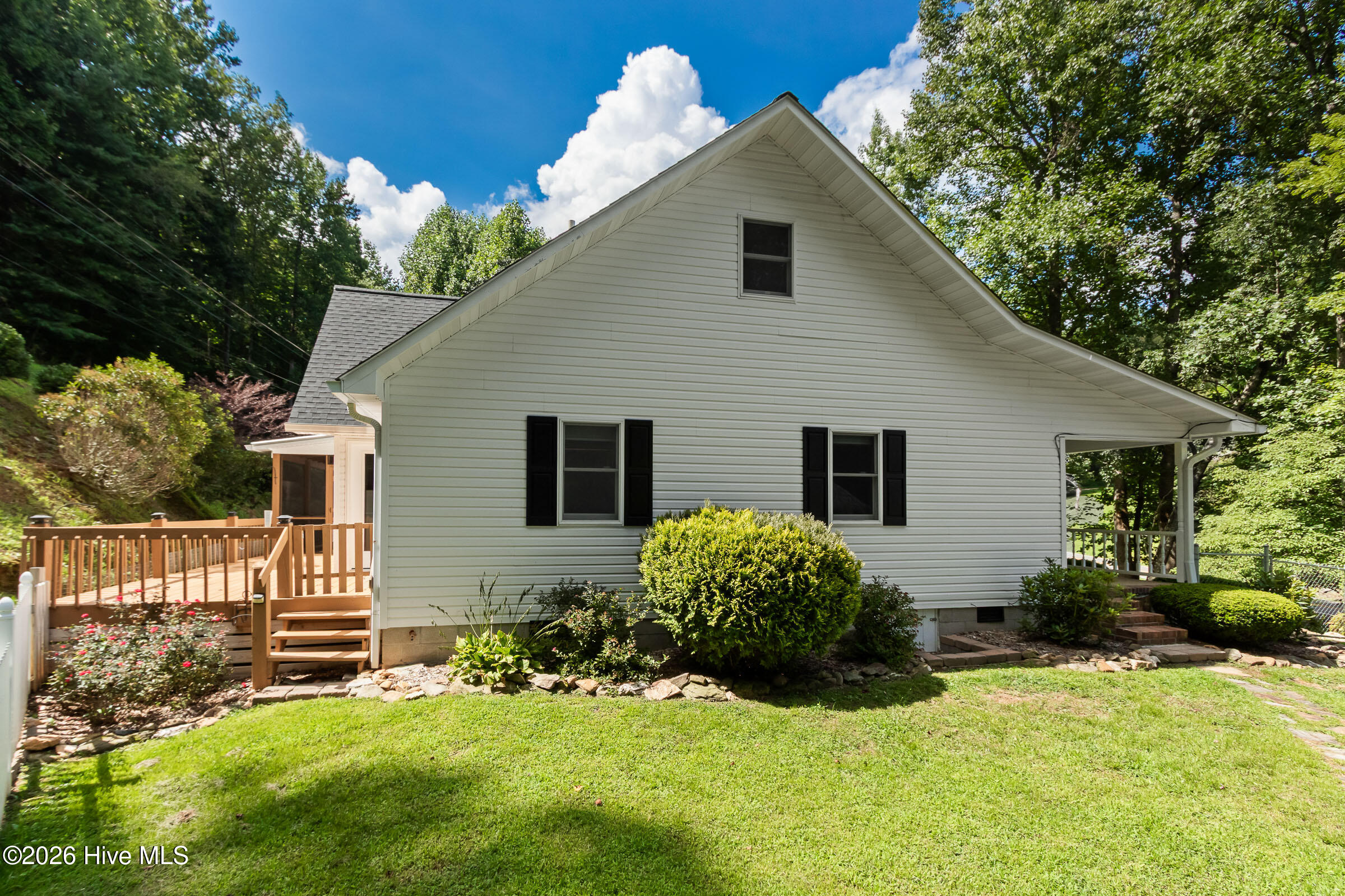main property photo 77