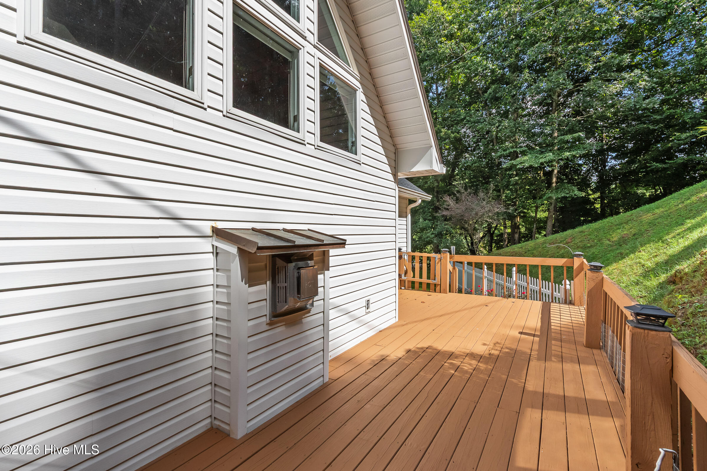 main property photo 81
