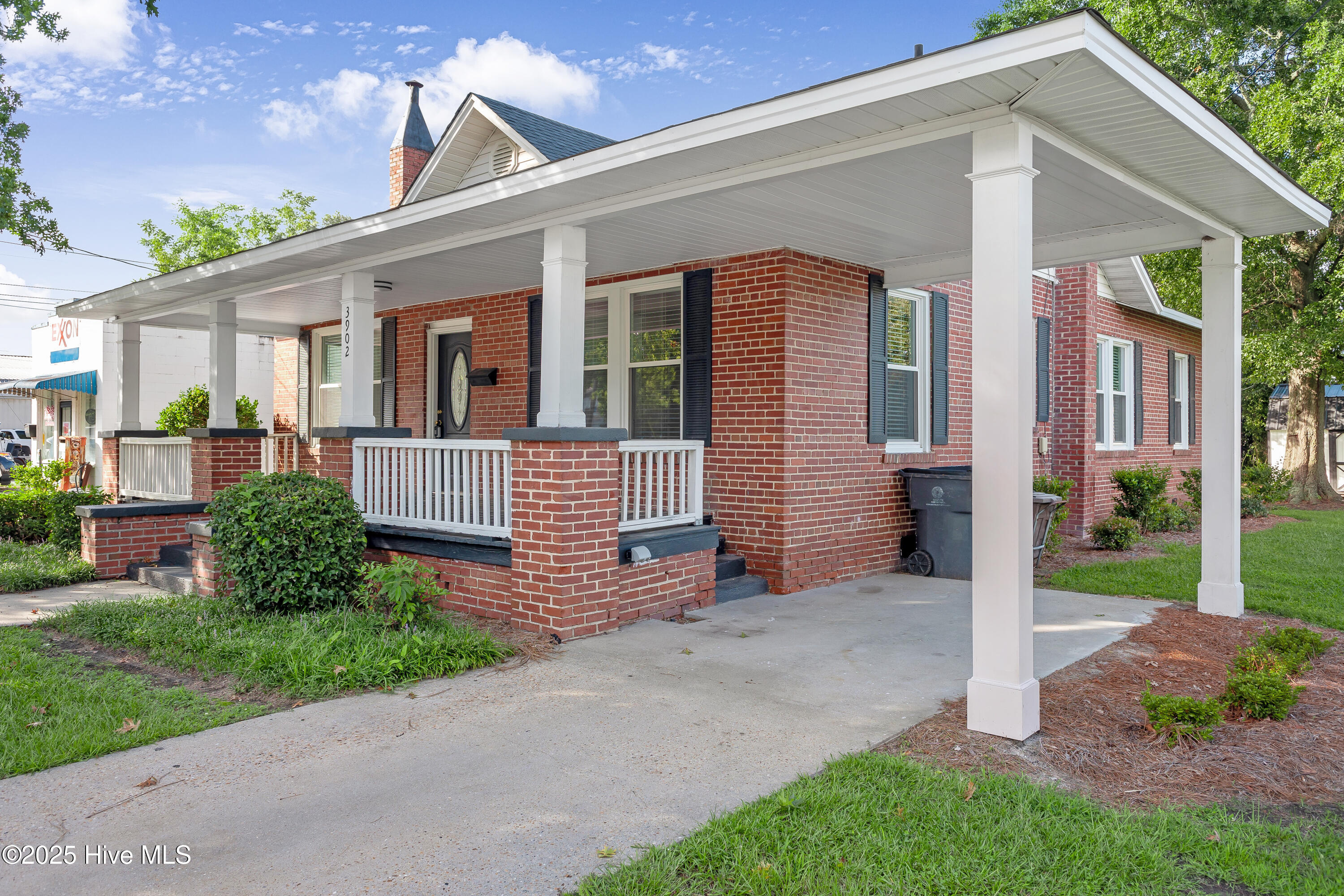 main property photo 20