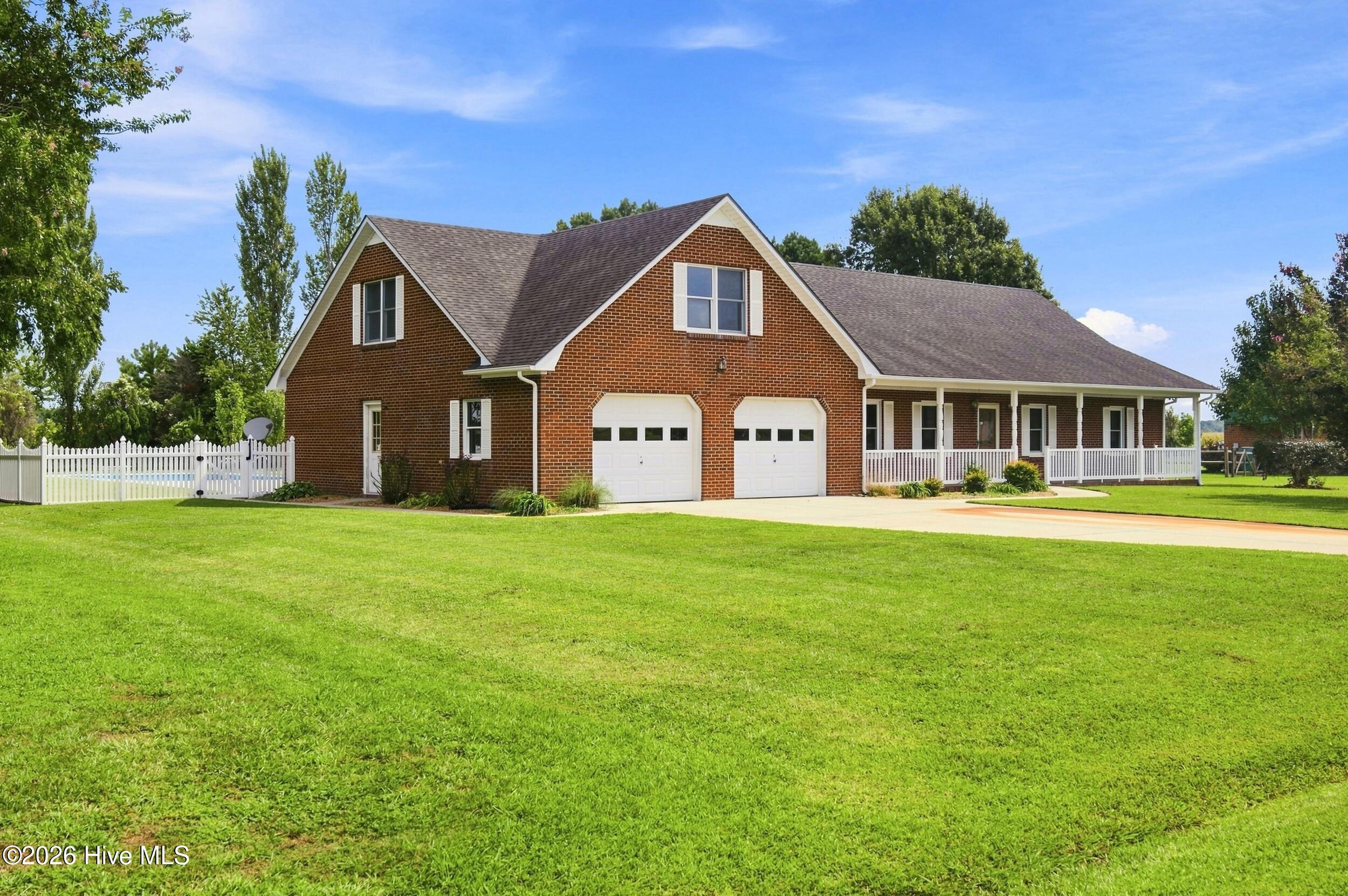 main property photo 3