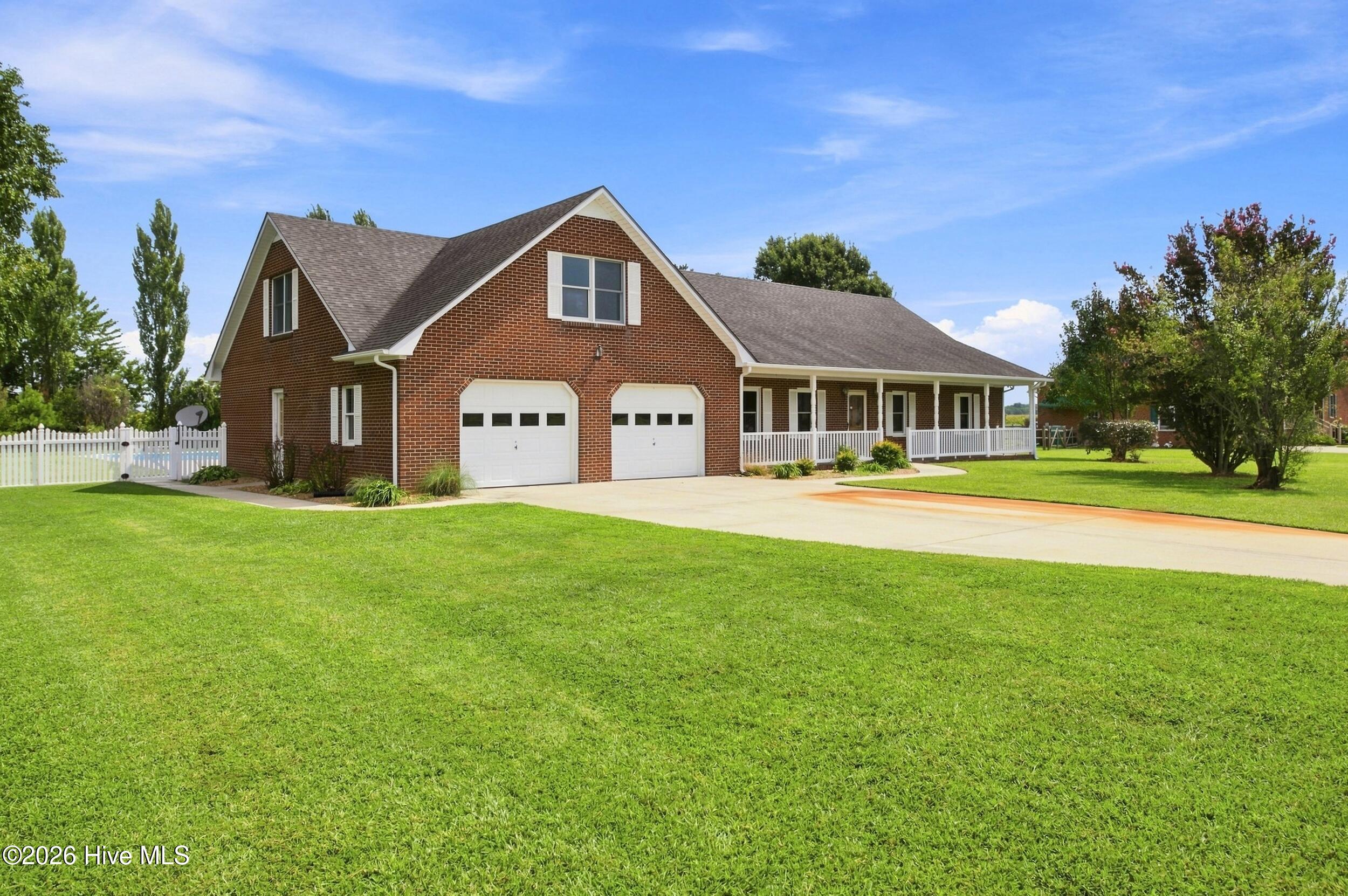 main property photo 7