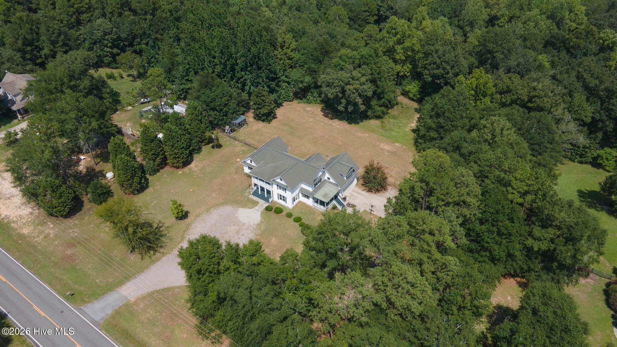 main property photo 4