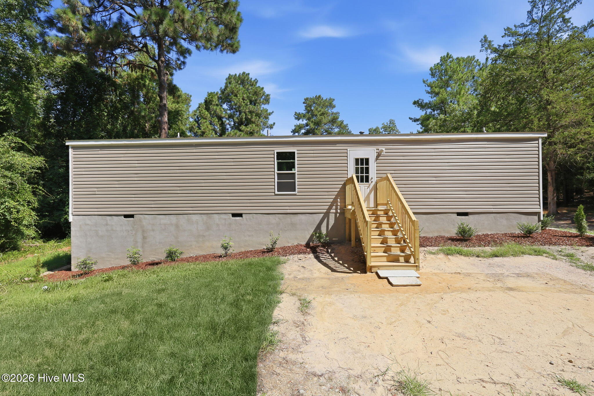 main property photo 32