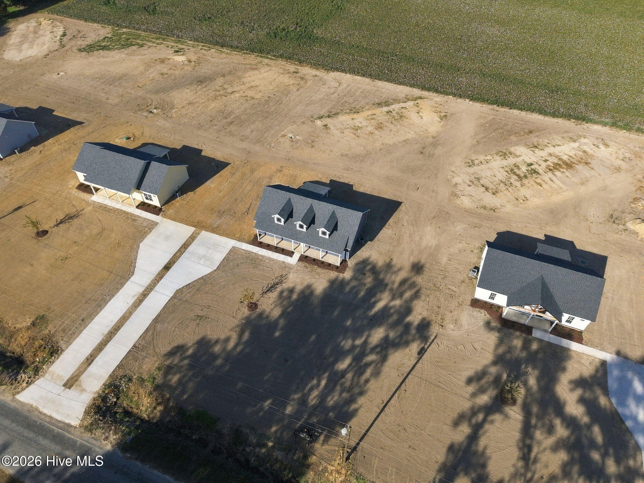 main property photo 30