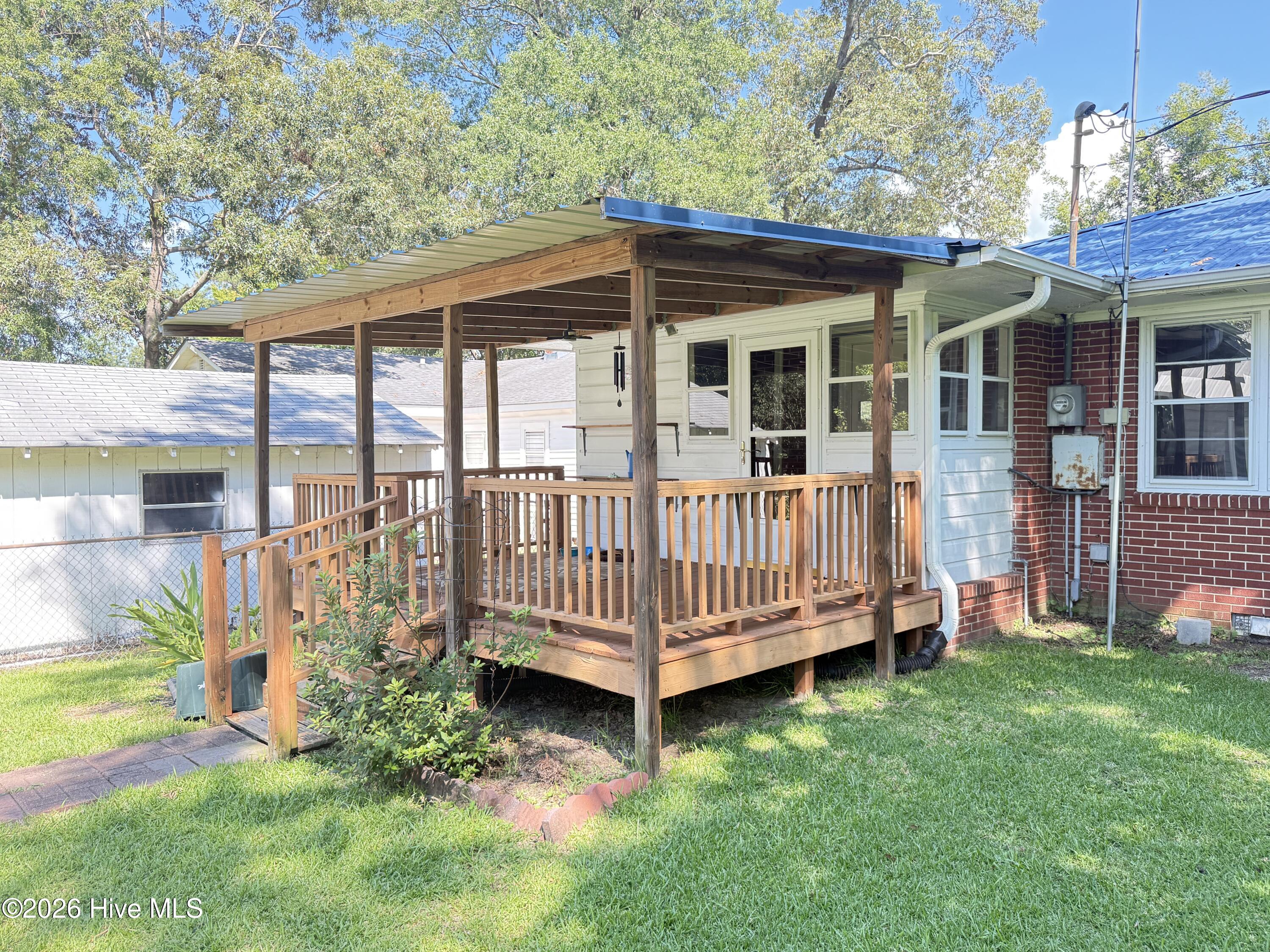 main property photo 22