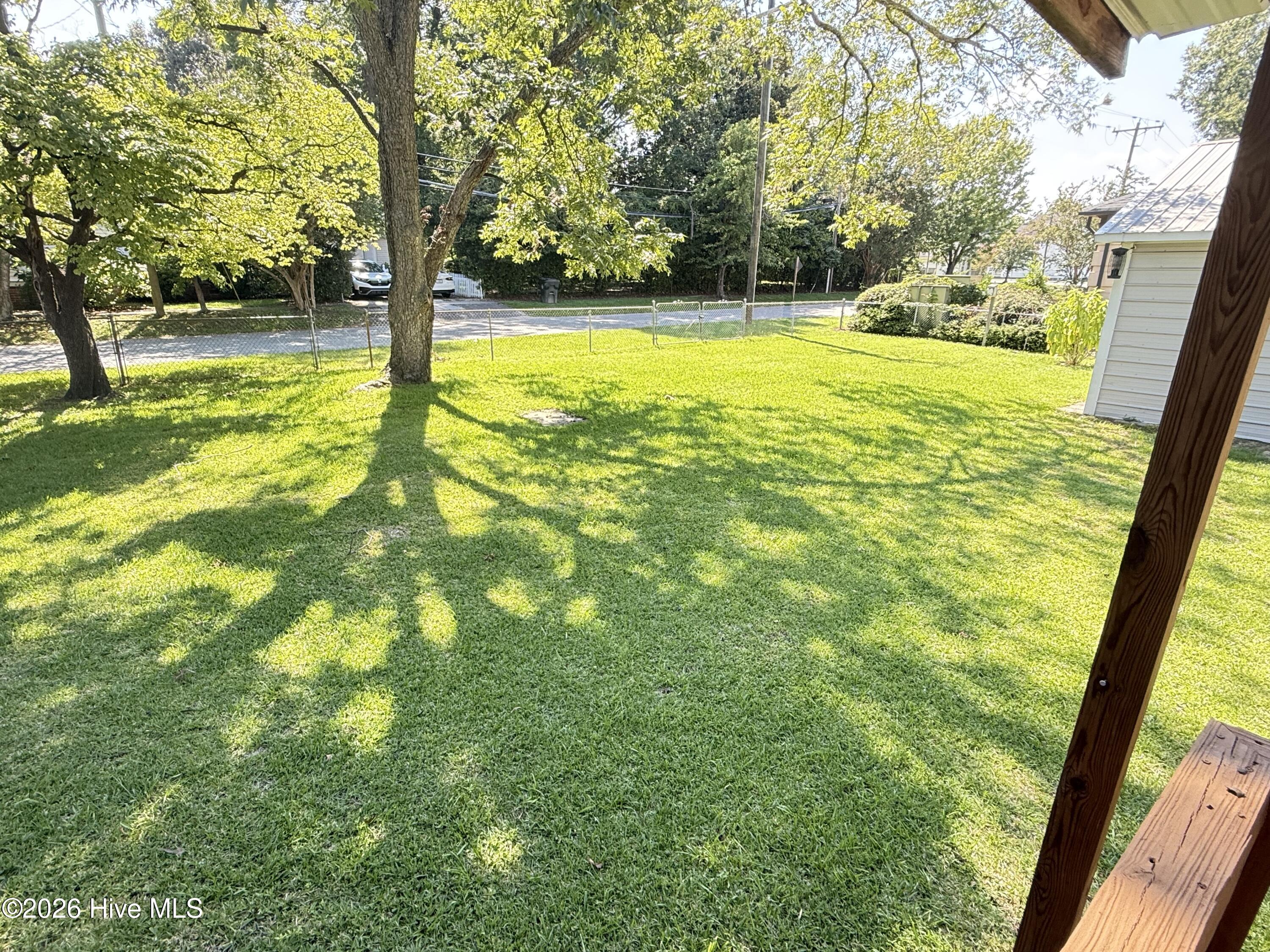main property photo 25