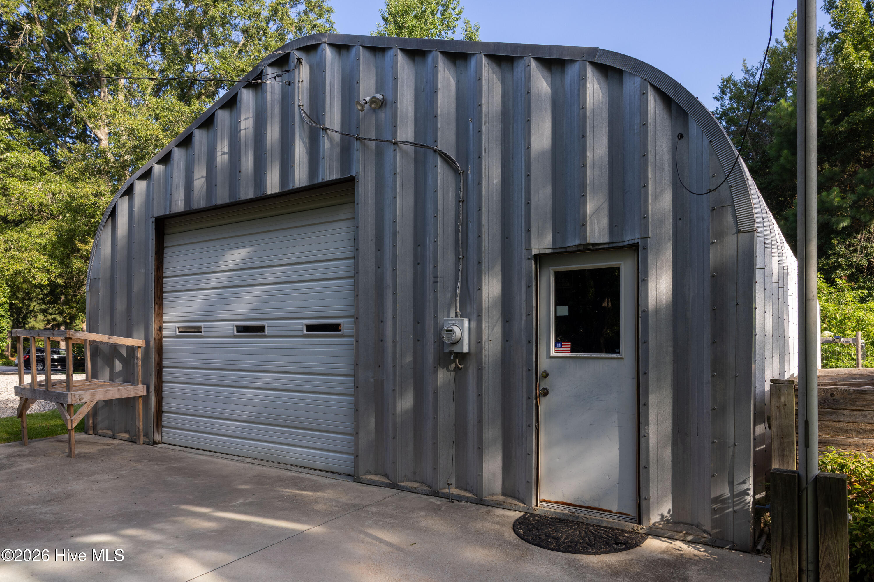 main property photo 32