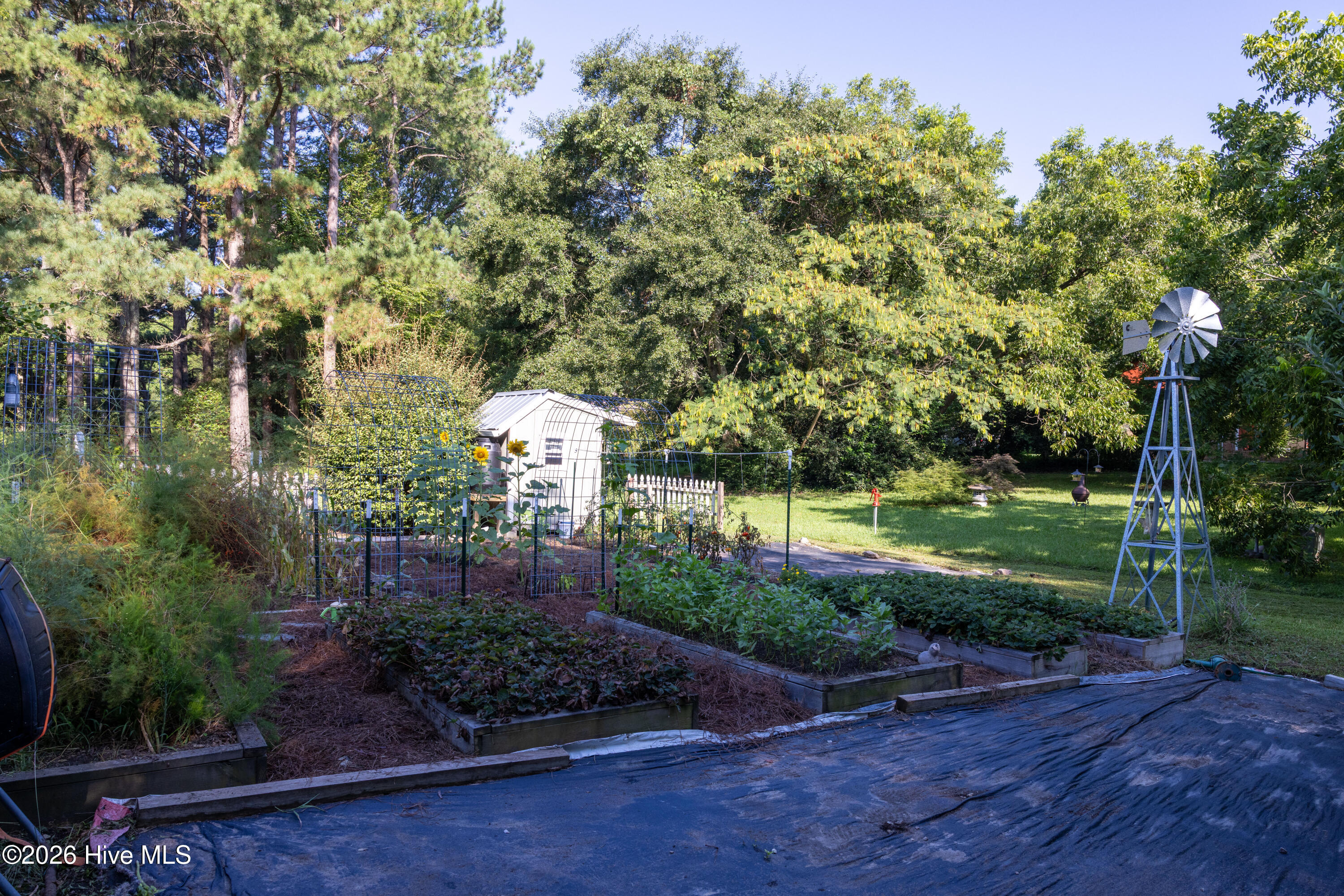 main property photo 45