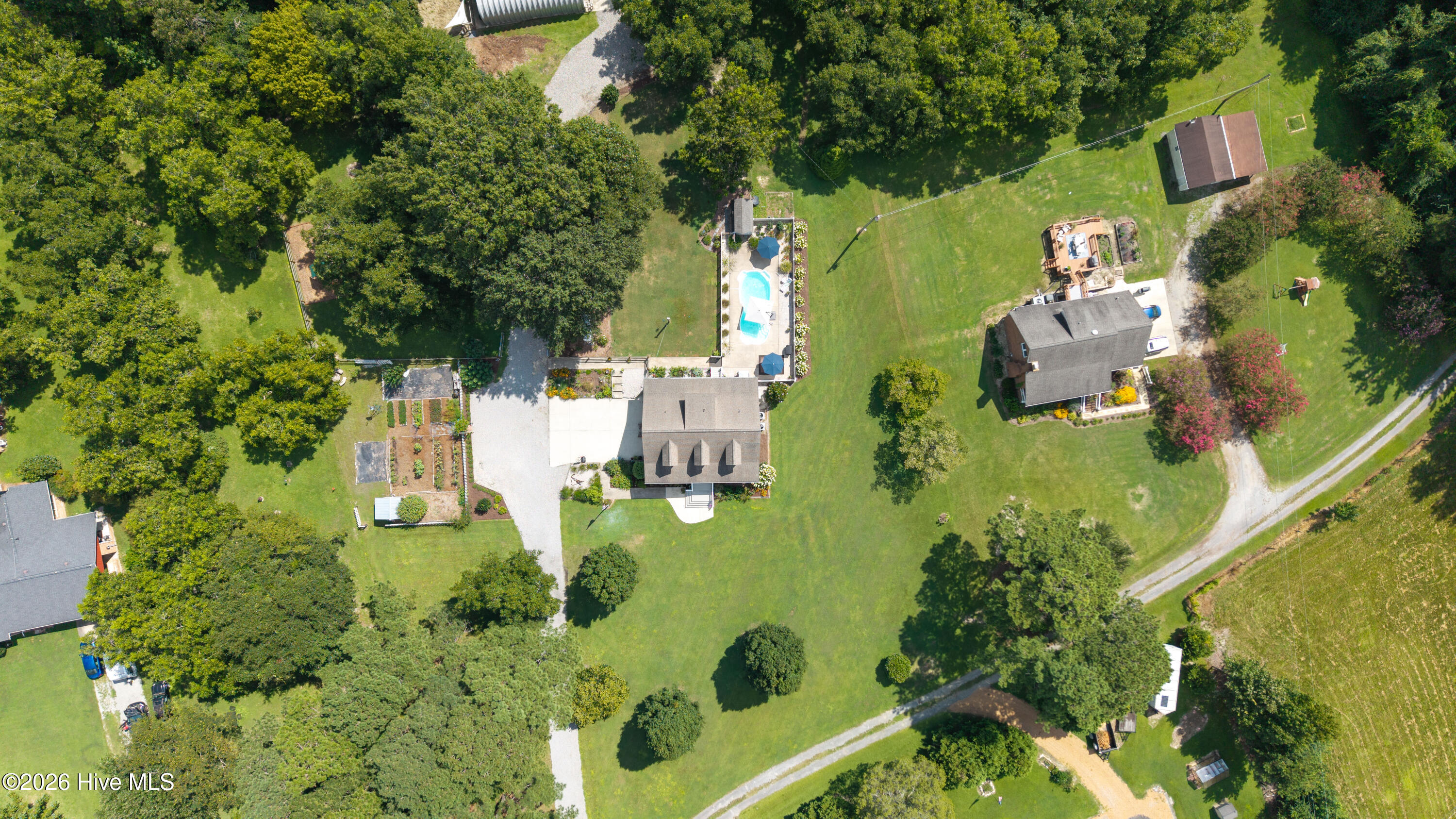 main property photo 47