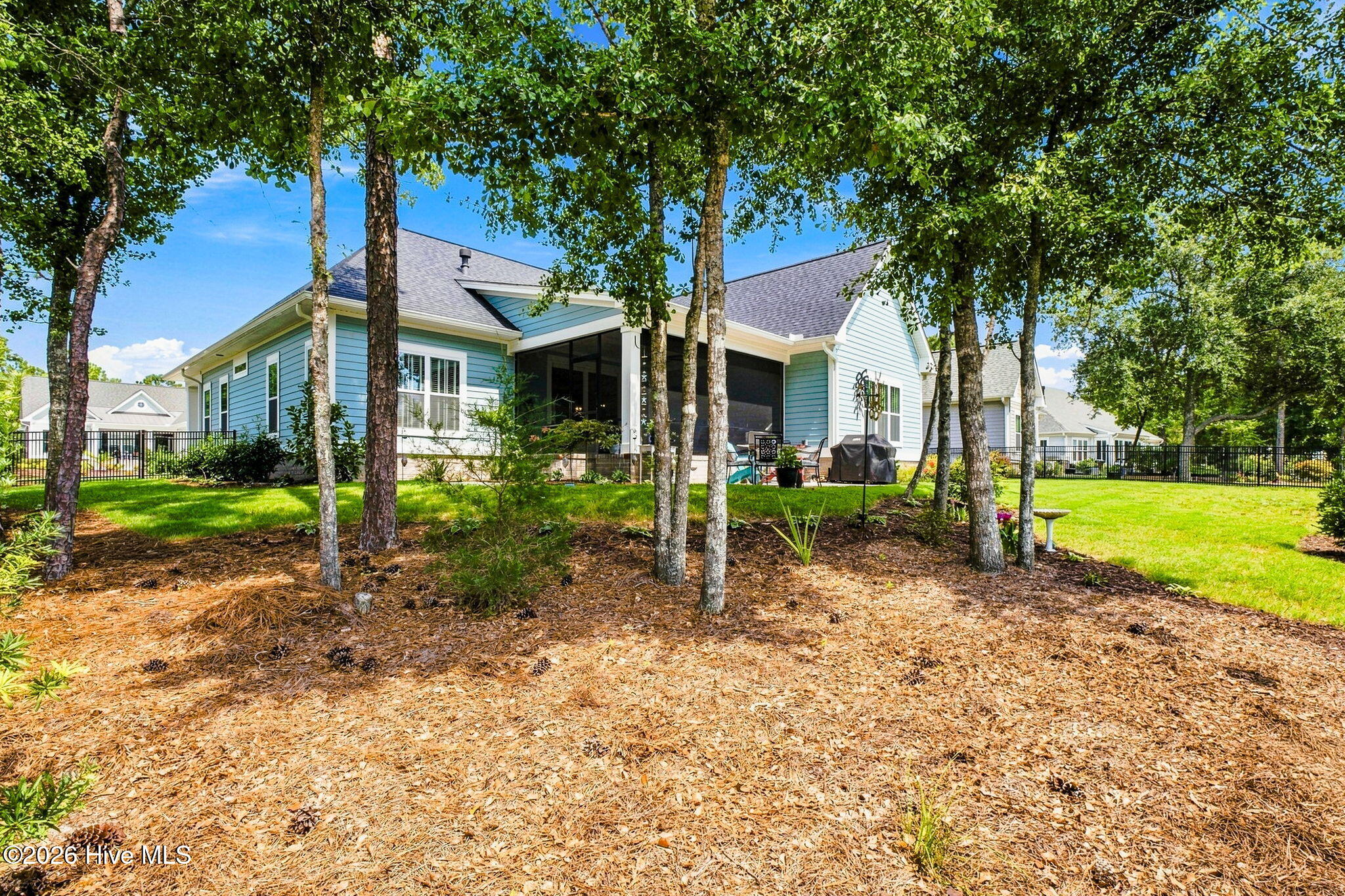 main property photo 45