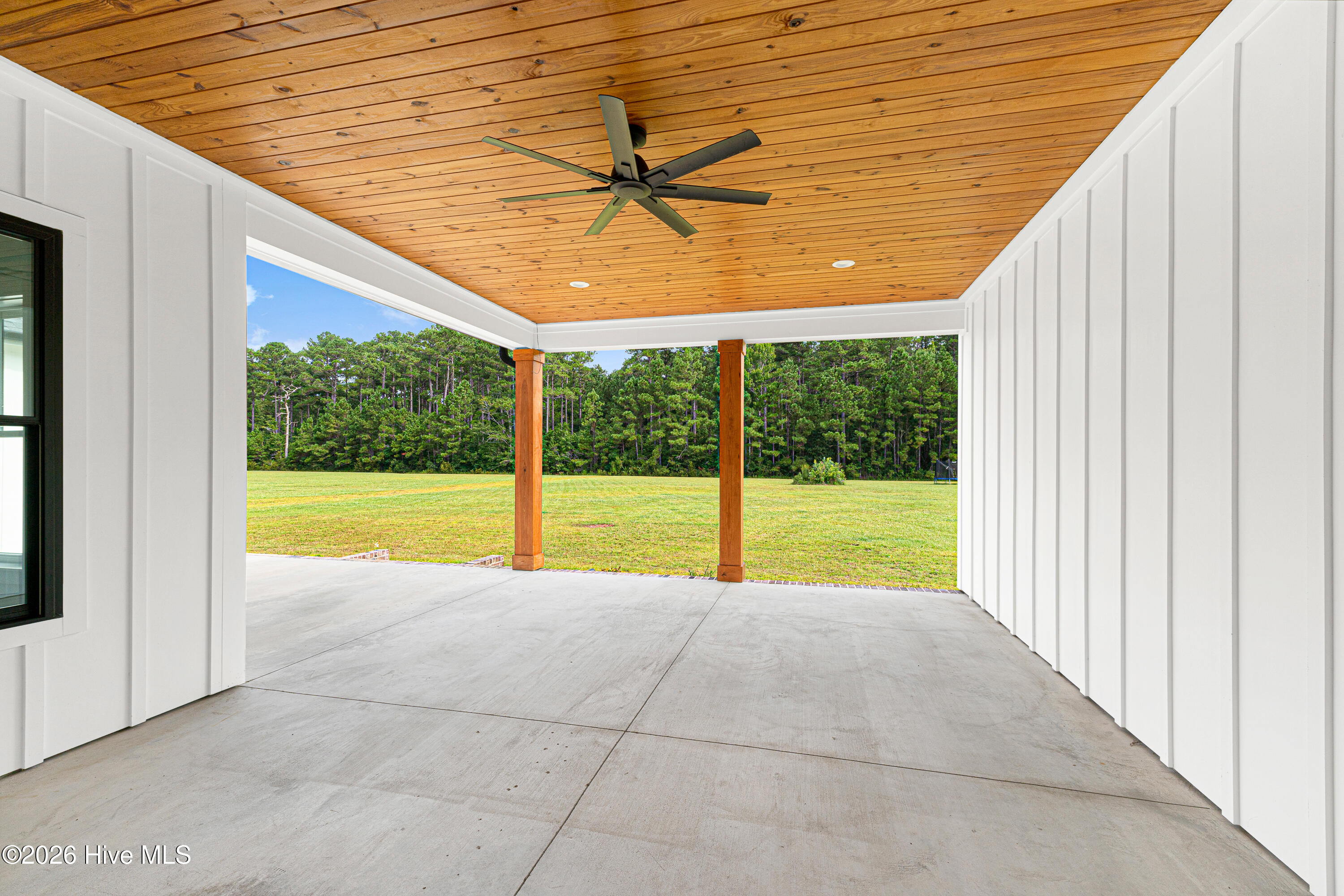 main property photo 50