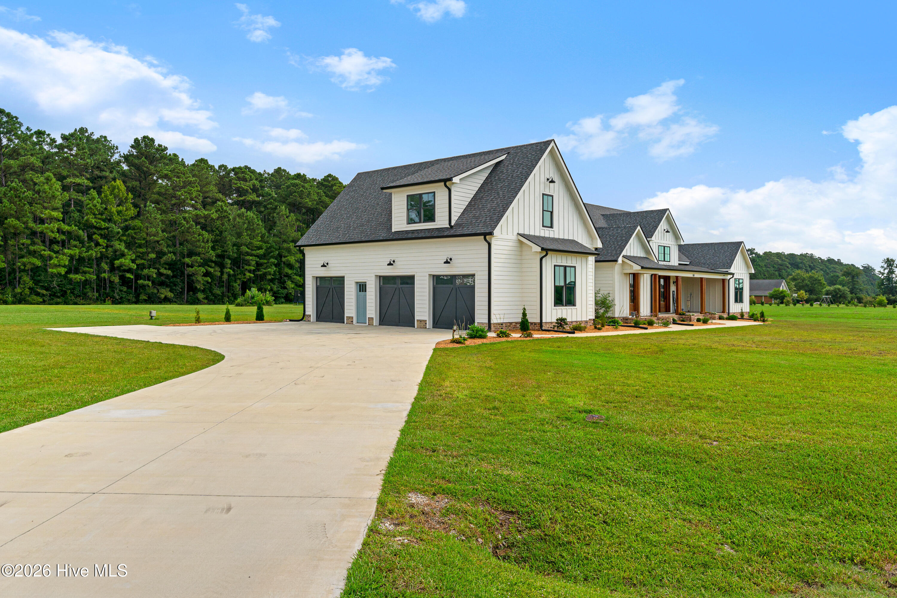 main property photo 60