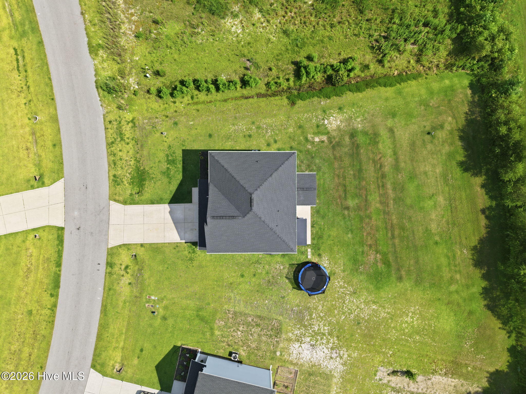 main property photo 26
