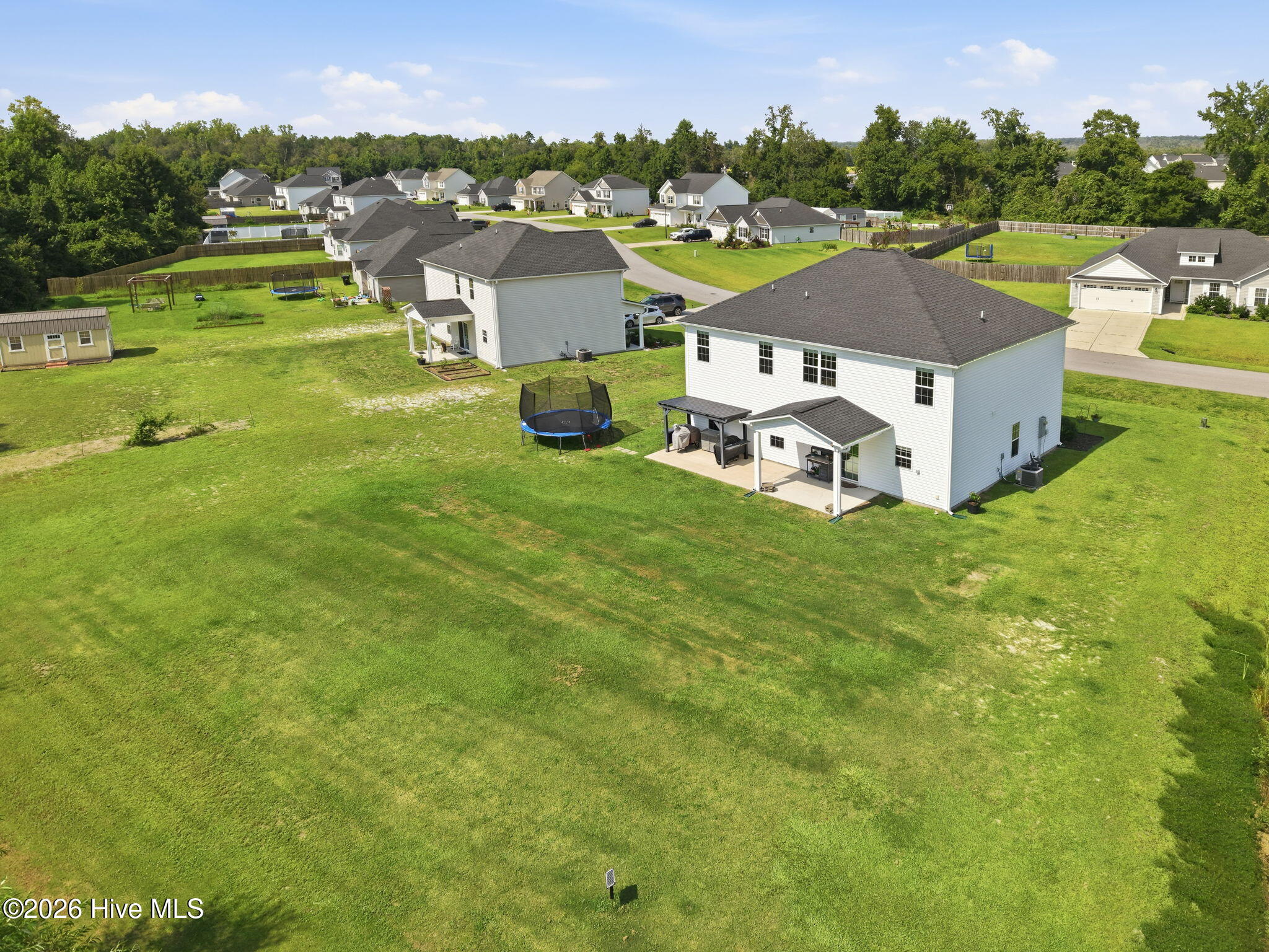 main property photo 28