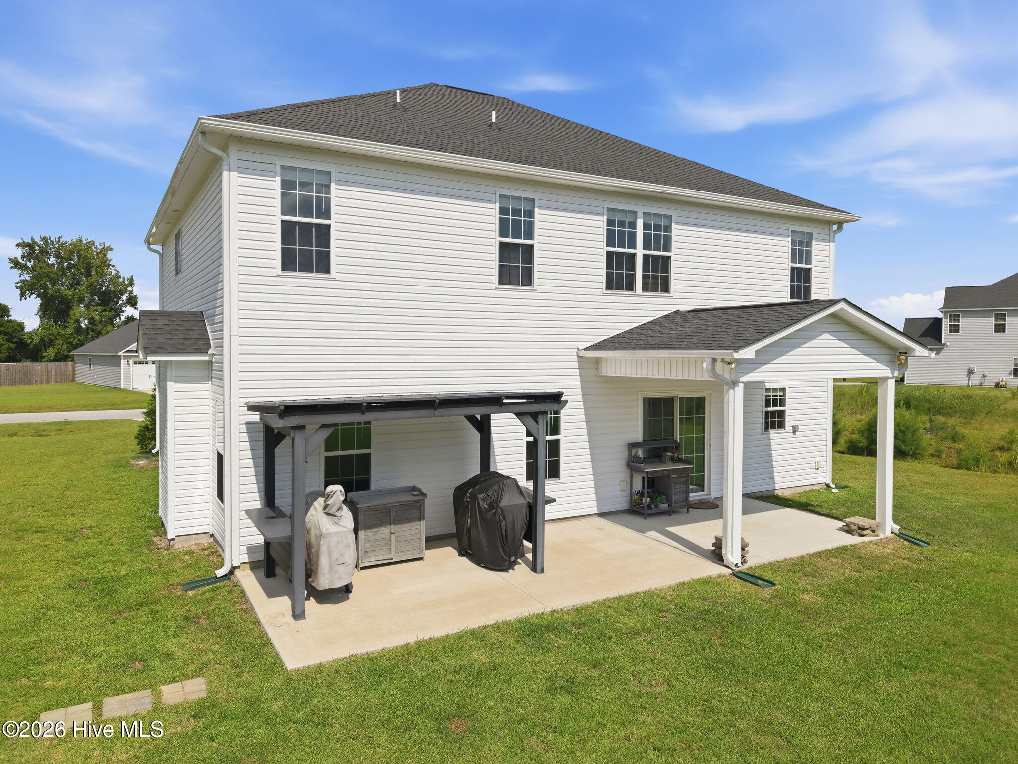 main property photo 33