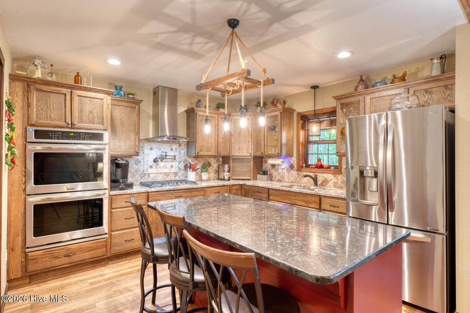 main property photo 17