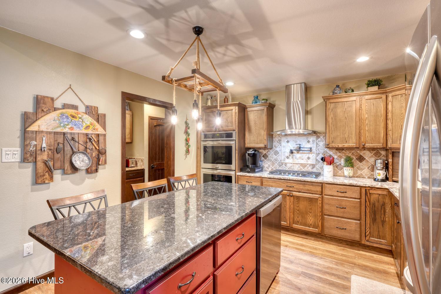 main property photo 18