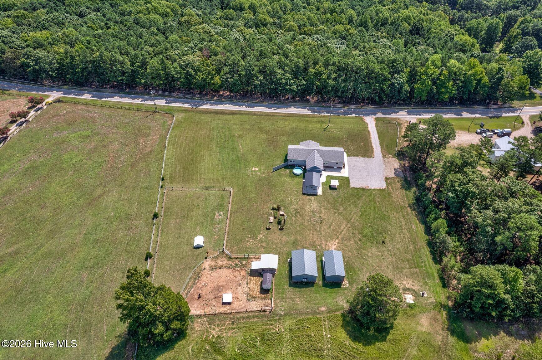 main property photo 38