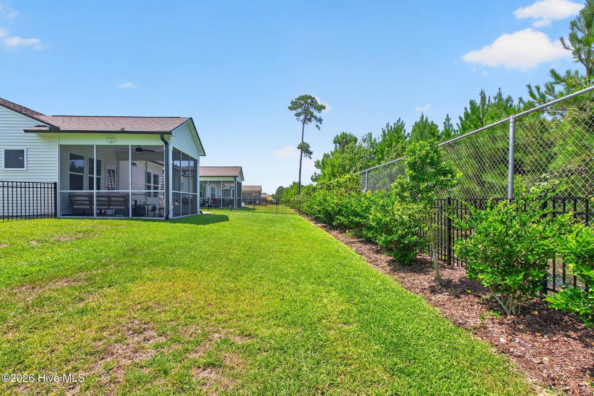 main property photo 50