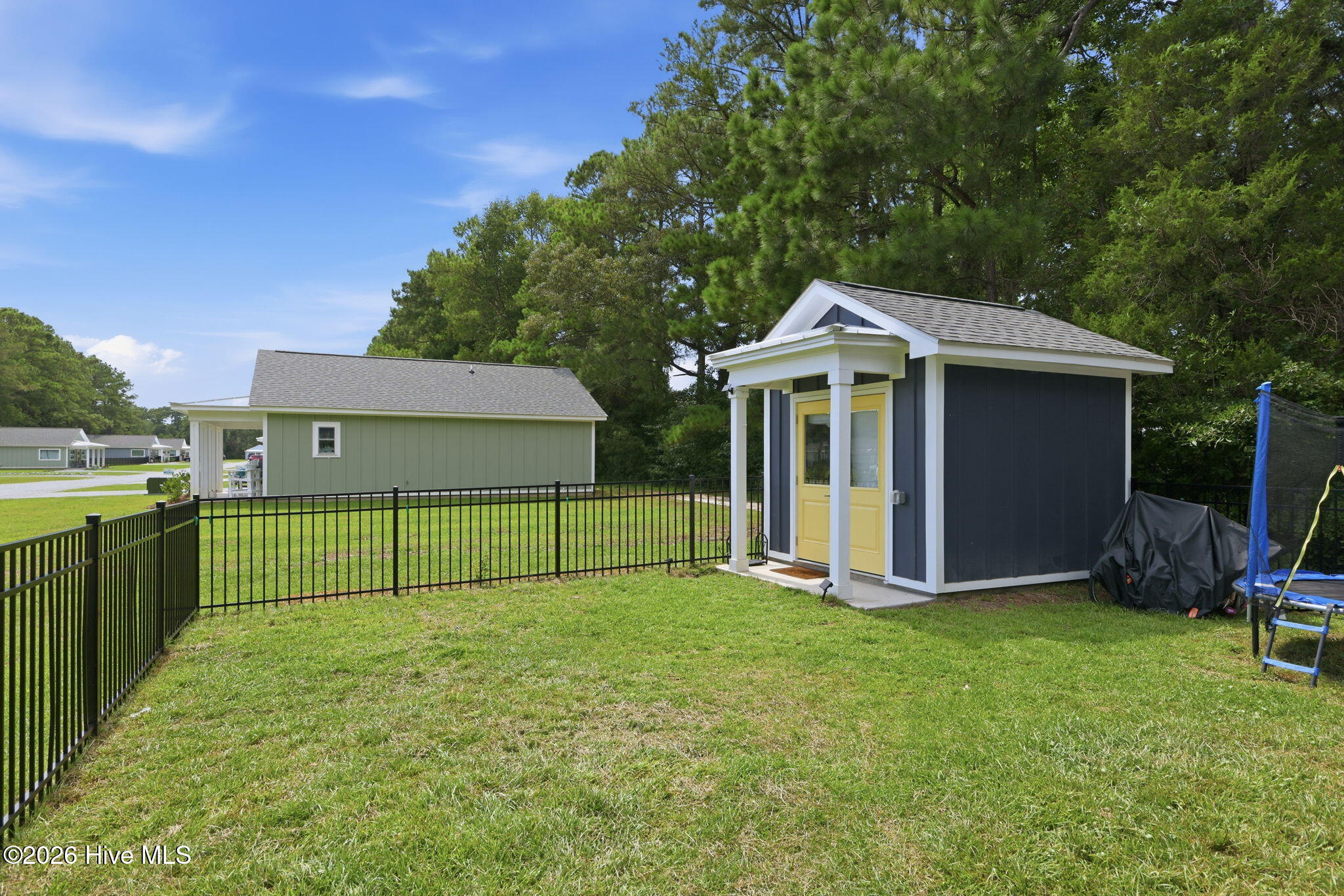 main property photo 19