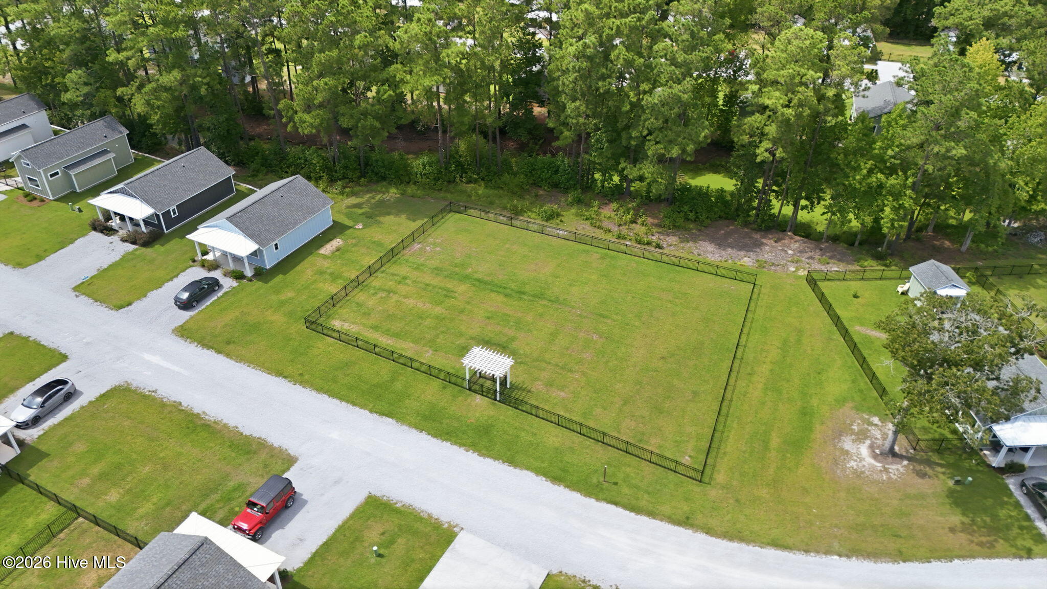 main property photo 35