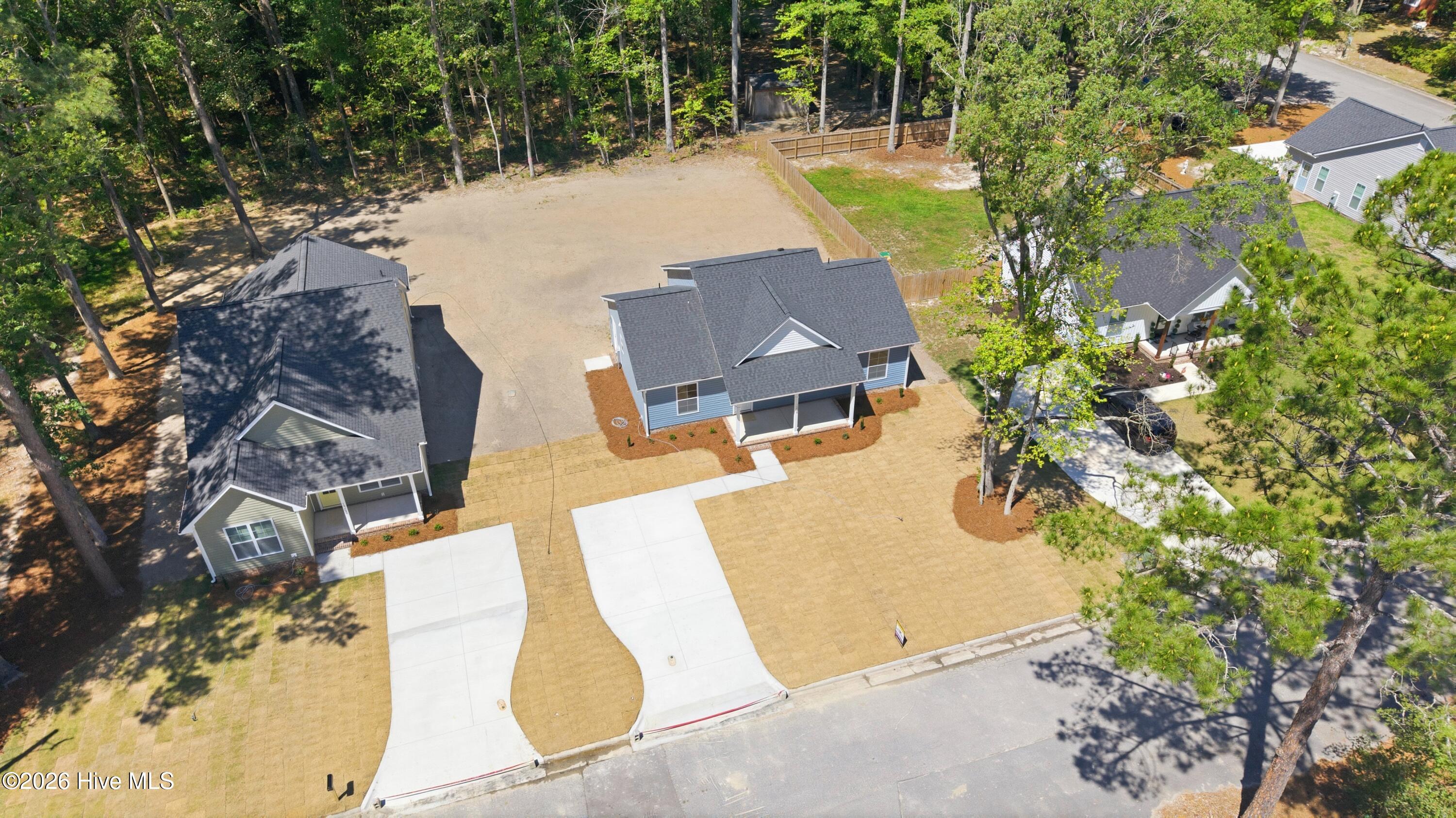 main property photo 41