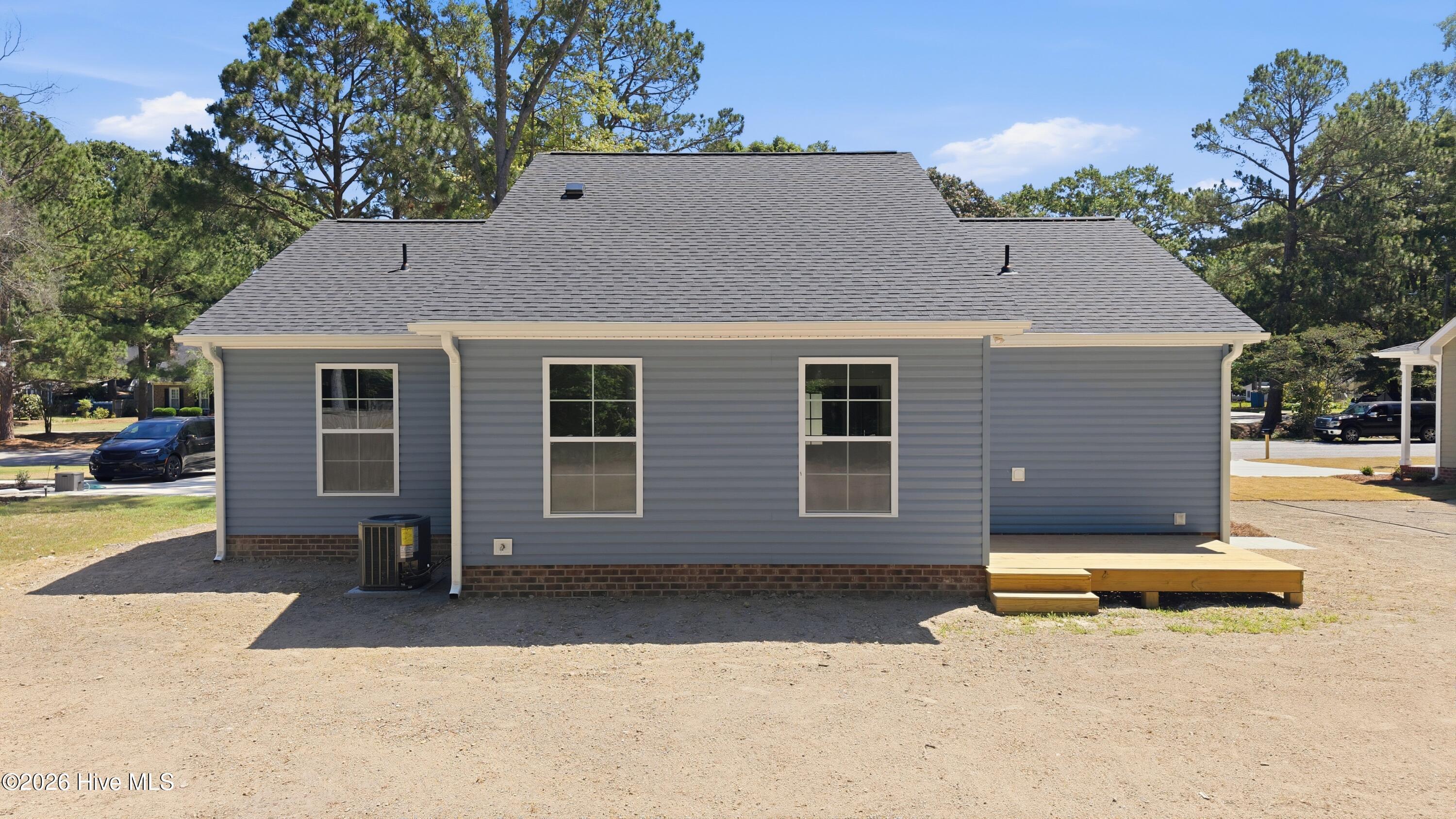 main property photo 5
