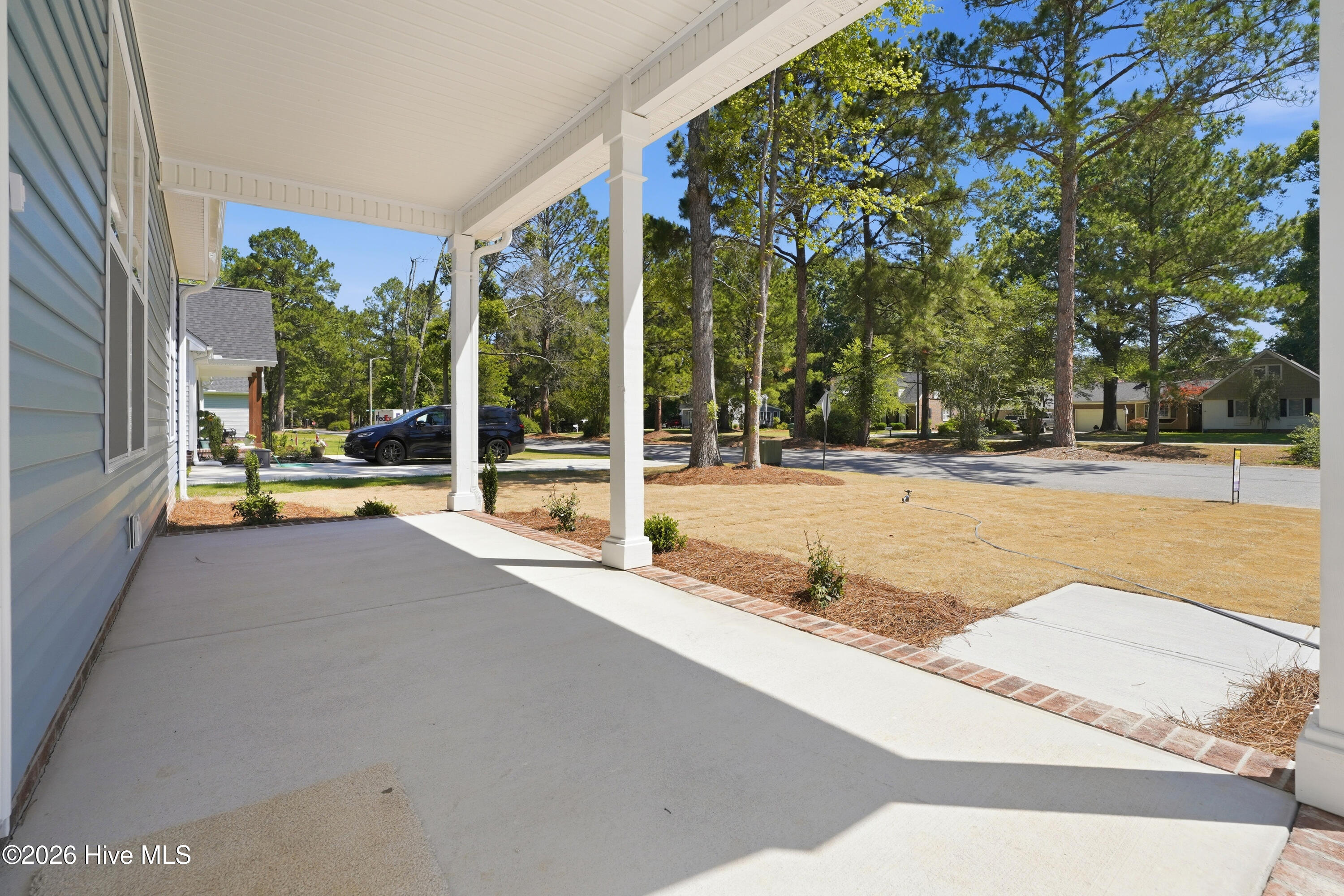 main property photo 7