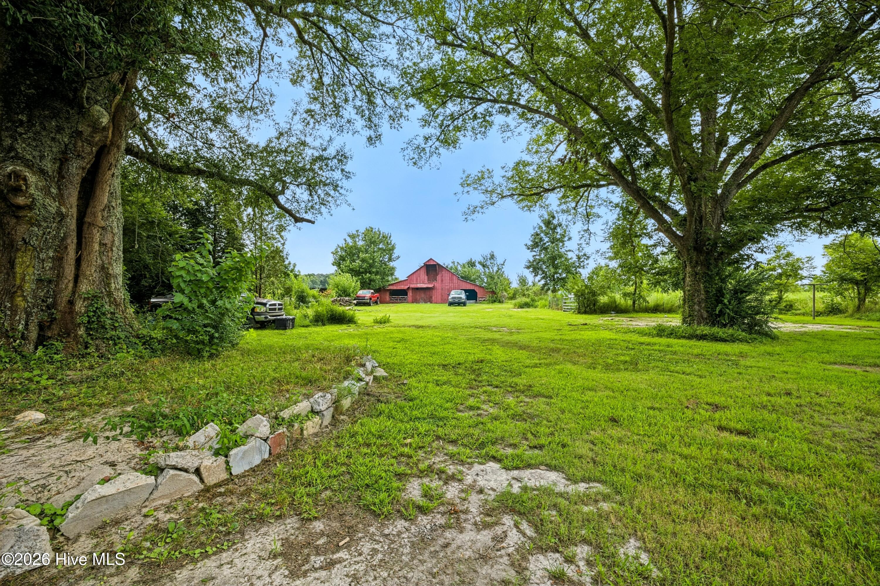 main property photo 22