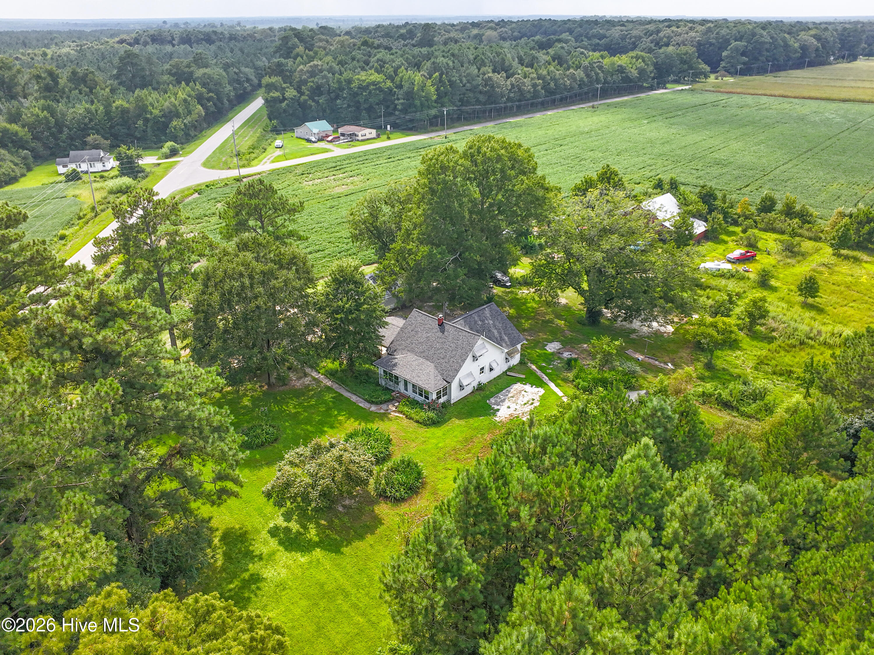 main property photo 30