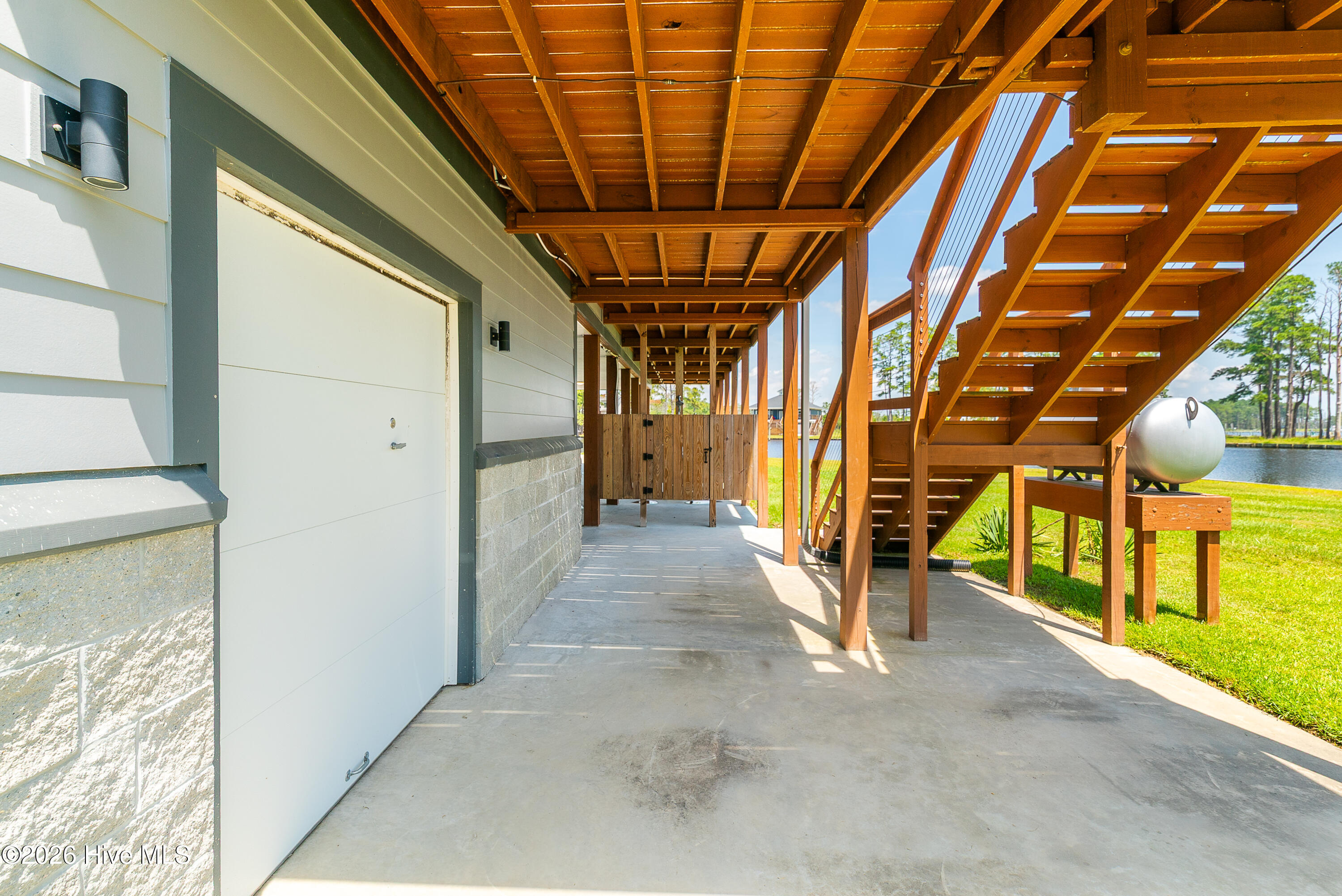main property photo 54