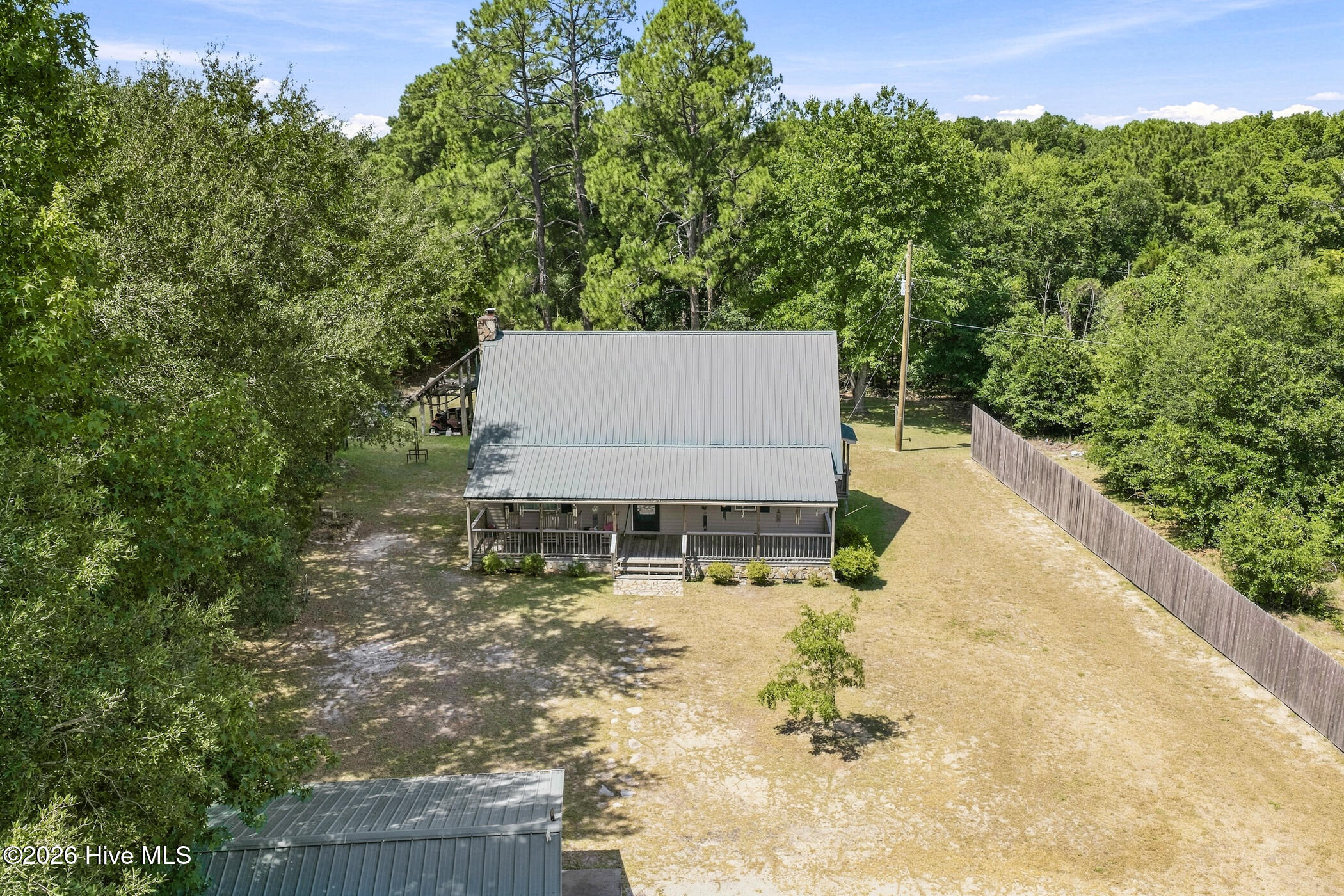 main property photo 32