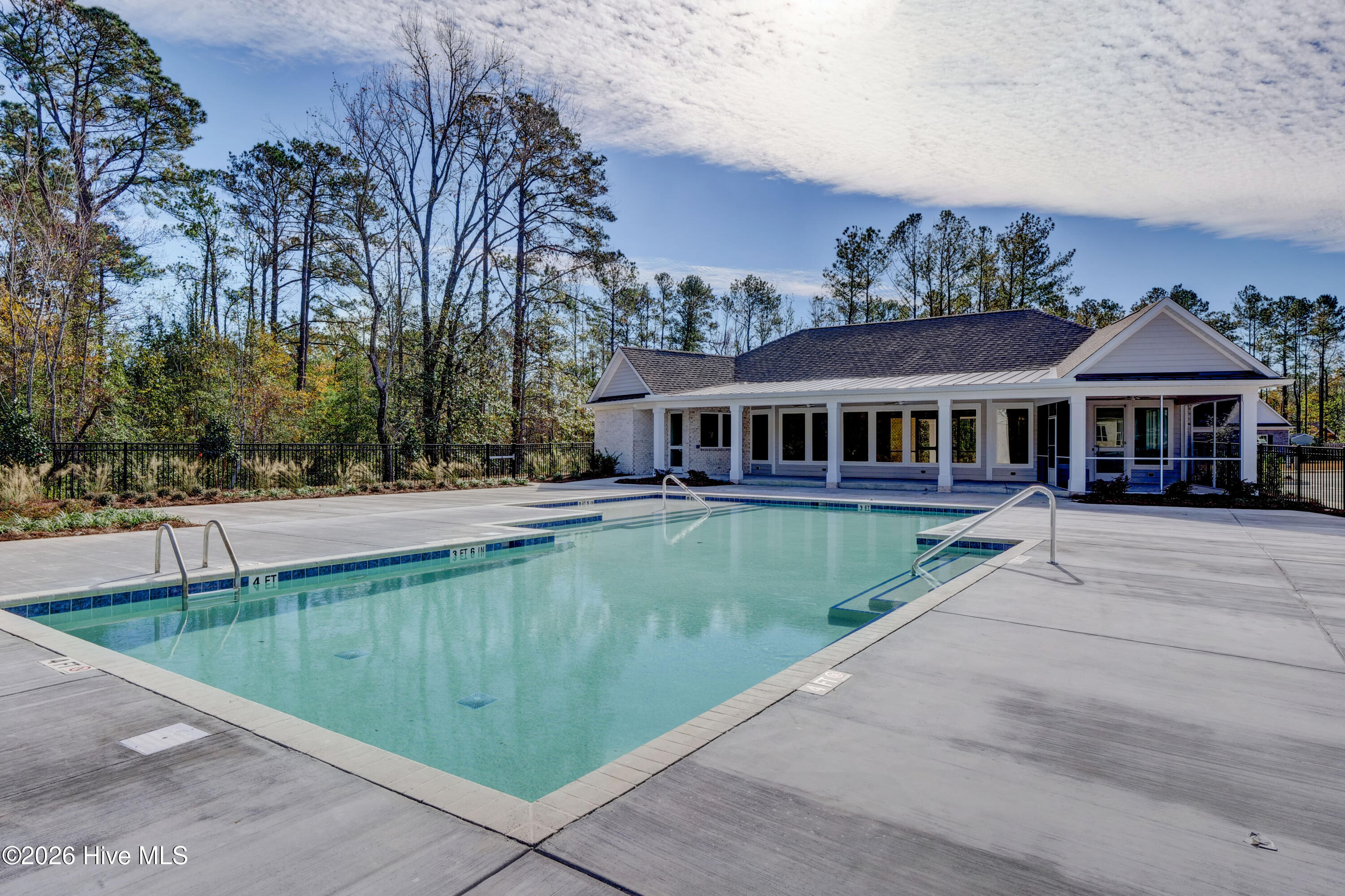 main property photo 50